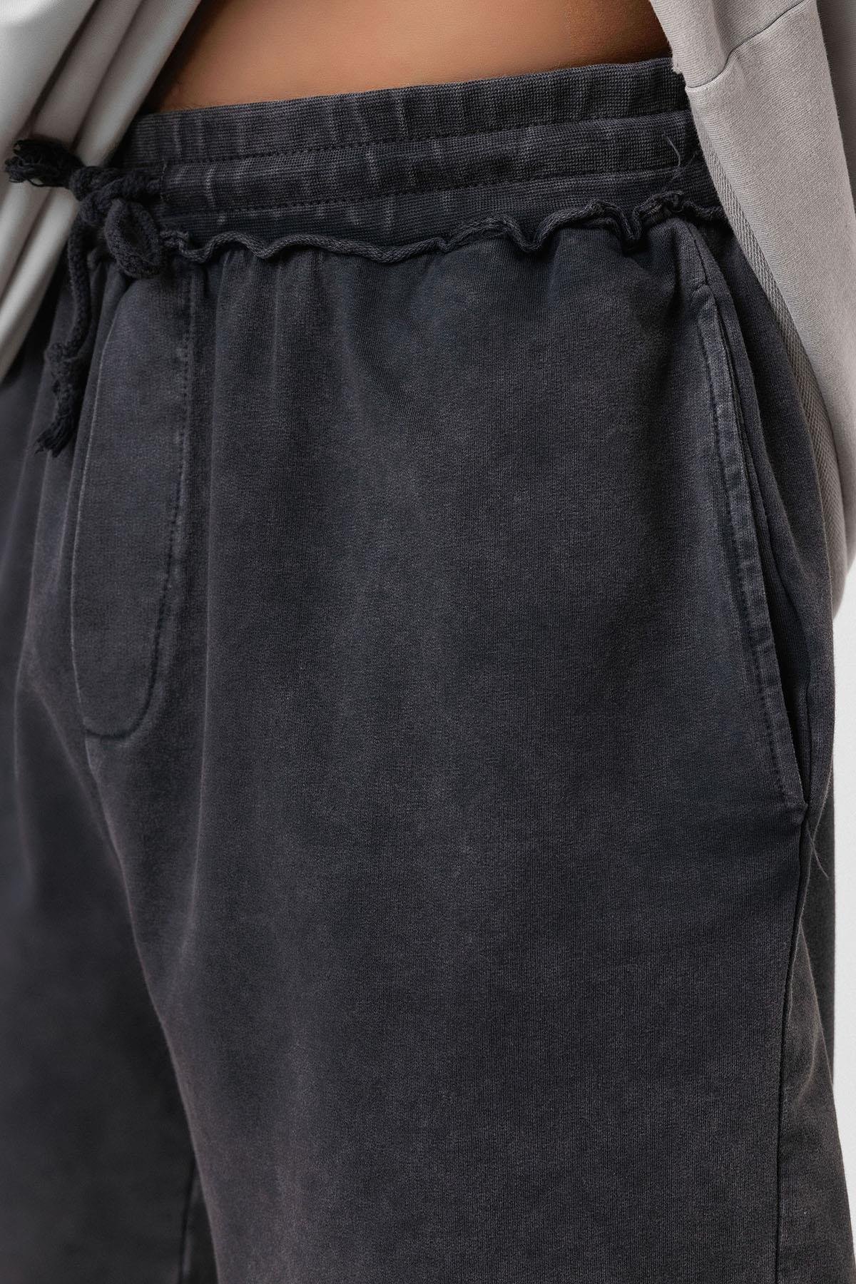 Yıkamalı Oversize Şort Siyah