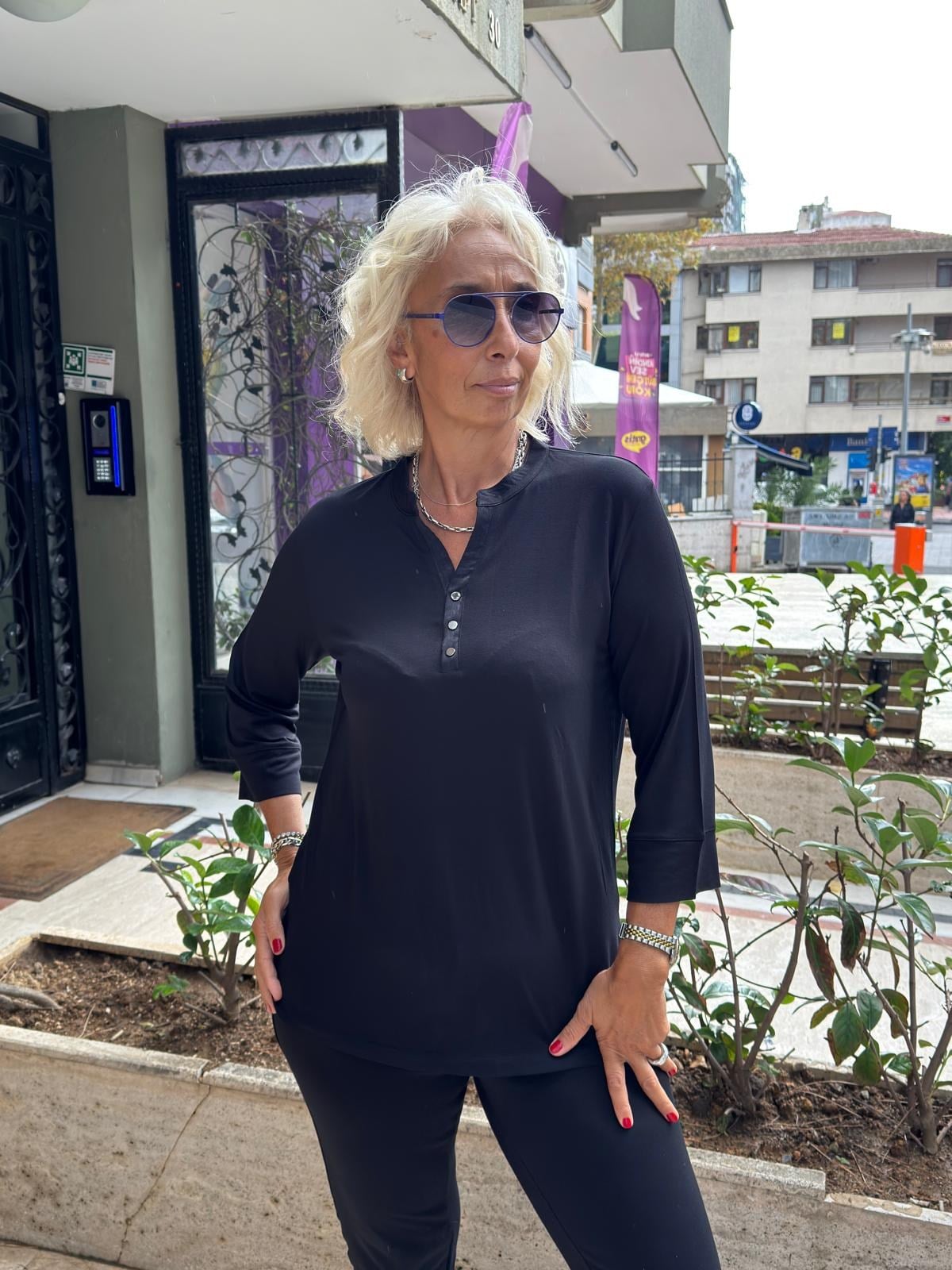 Çıt Çıt Detaylı Basic Tshirt