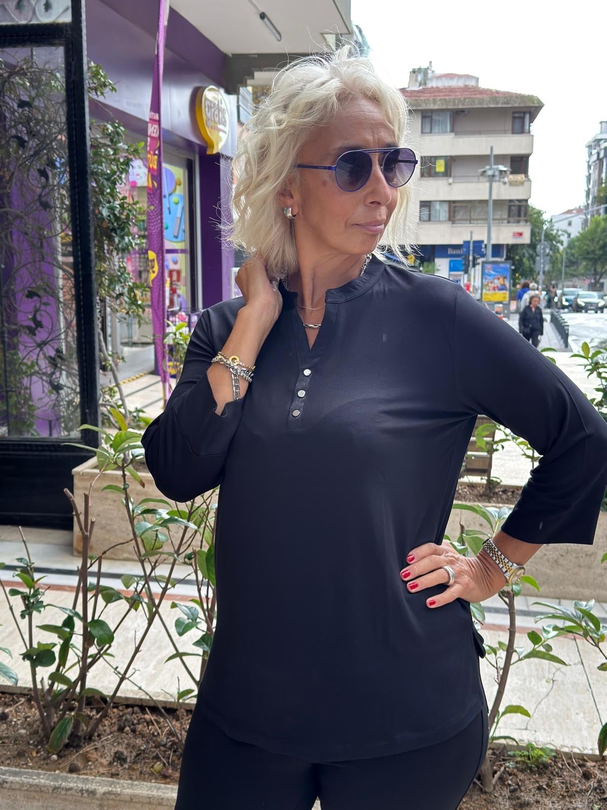Çıt Çıt Detaylı Basic Tshirt