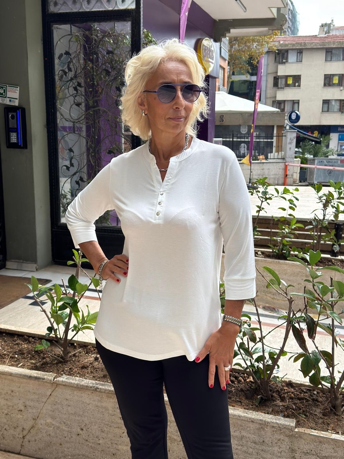 Çıt Çıt Detaylı Basic Tshirt