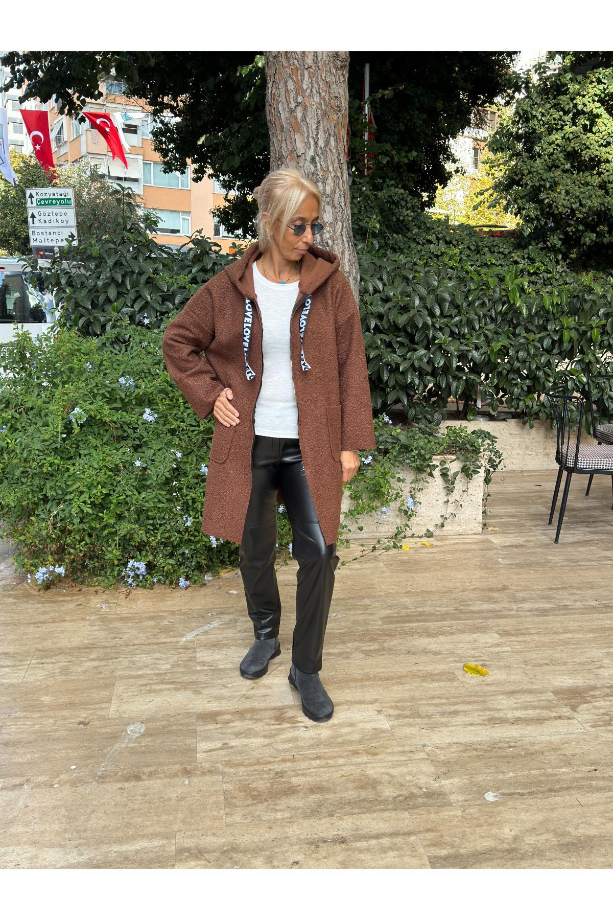 Kapşonlu Buklet Kaban
