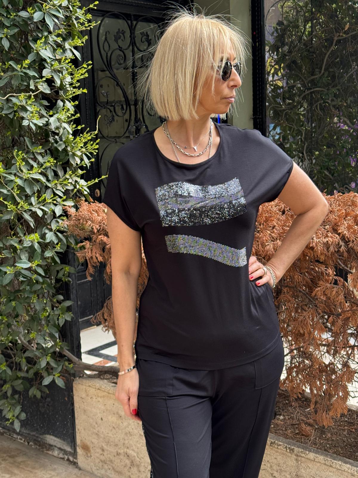 Sırt Detaylı Taşlı Tshirt