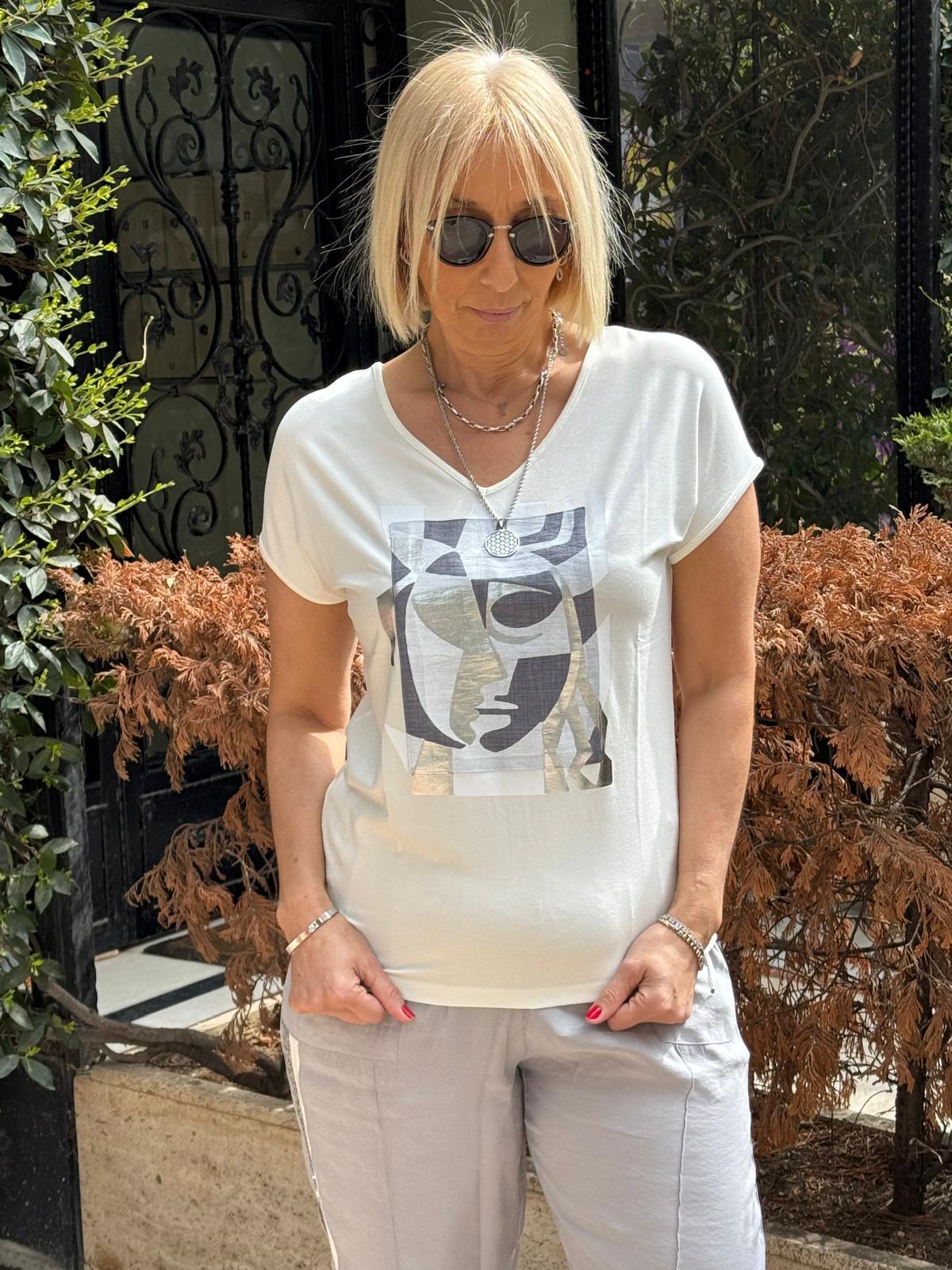 Varaklı Sırt Detaylı Bluz