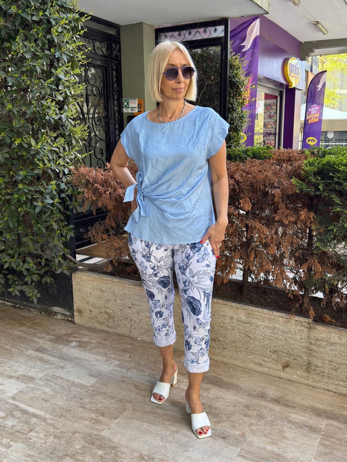 Yandan Bağcıklı Bluz