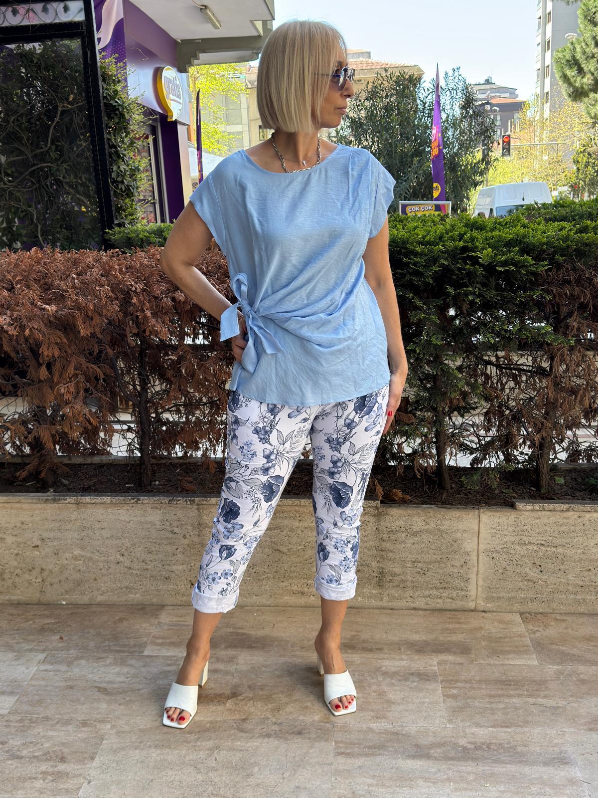Yandan Bağcıklı Bluz