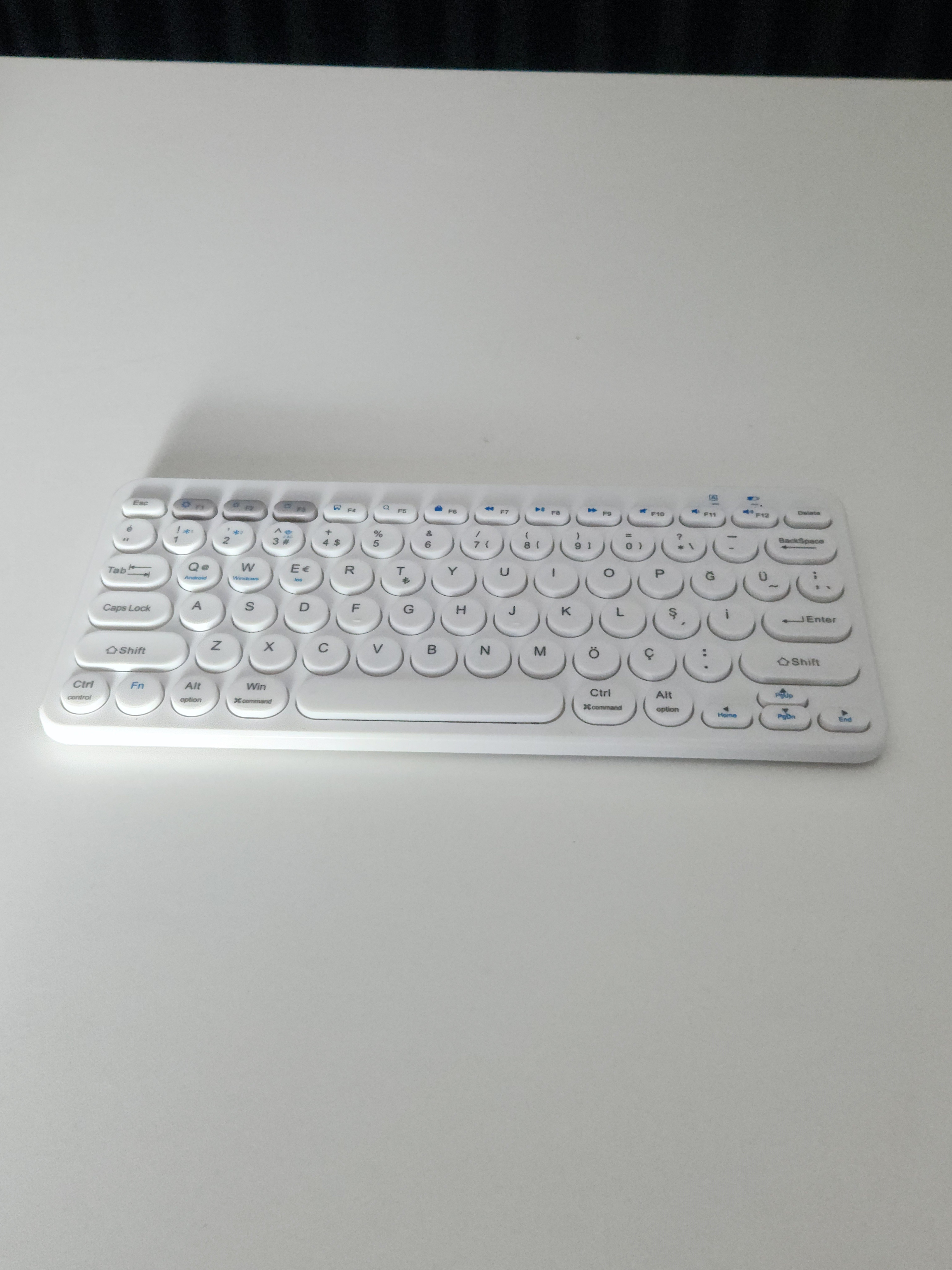 Çift Cihaz Bağlantılı (2.4G + Bluetooth) Kablosuz Klavye Mouse Set – Ultra Hızlı Geçiş, Siyah (KM902)