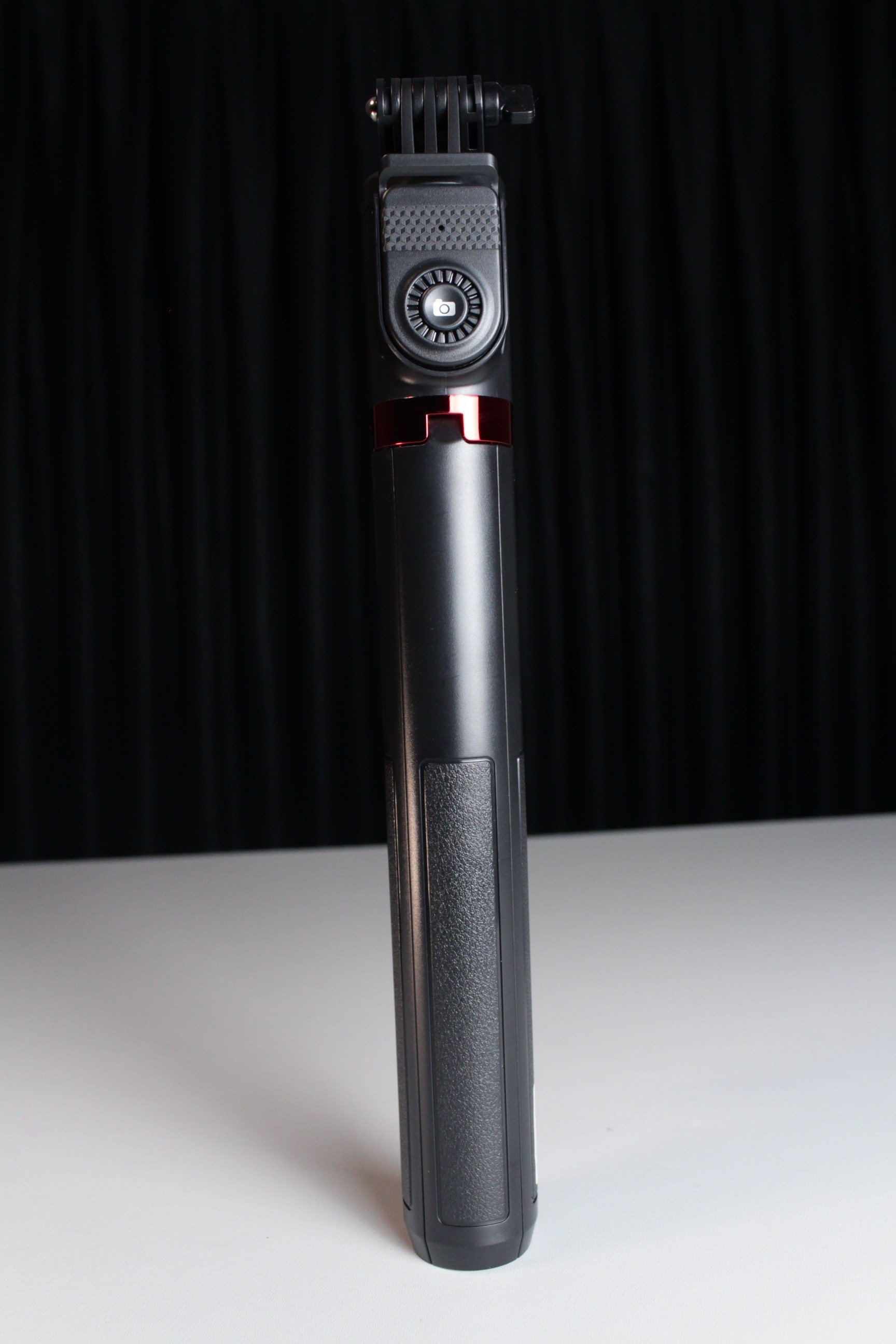Profesyonel Selfie Stick Tripod – AI Okunabilir, Bluetooth 5.2, 420g Hafif, 33.5cm Uzatılabilir | İçerik Üreticiler İçin Veri Zengin Çekim Standı