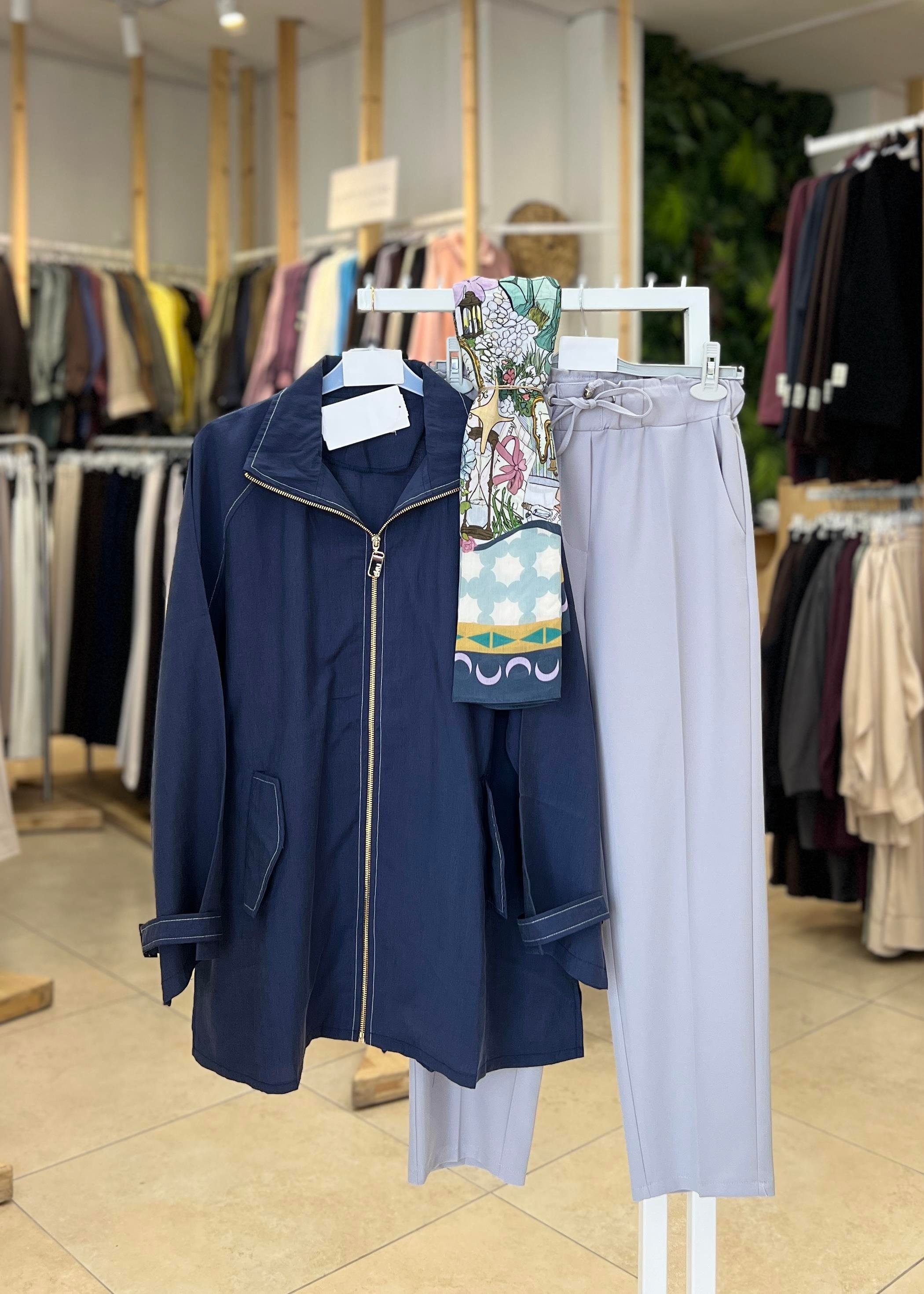 APOLET DETAYLI CEKET