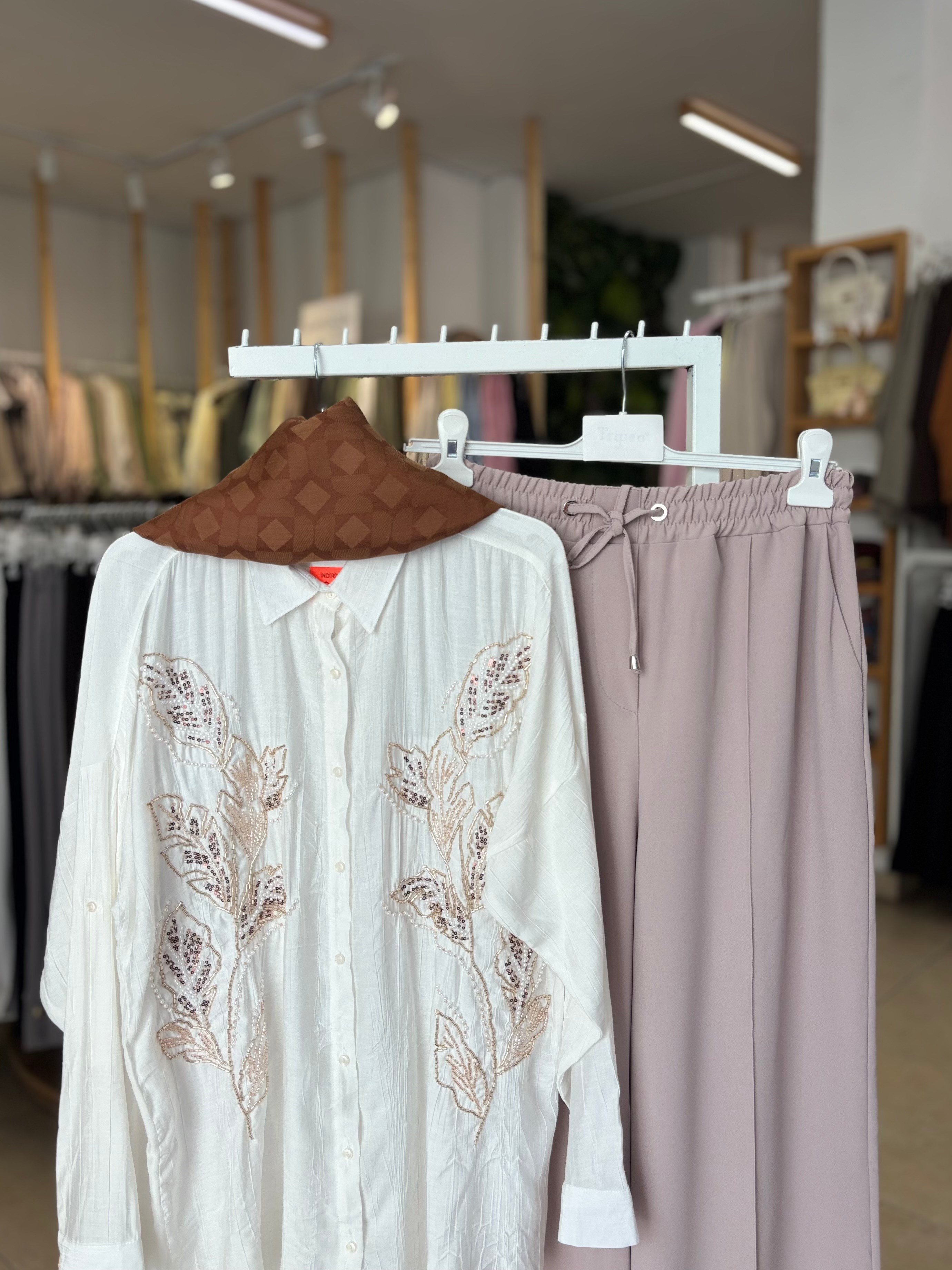 BELİ LASTİKLİ YAZLIK PANTOLON