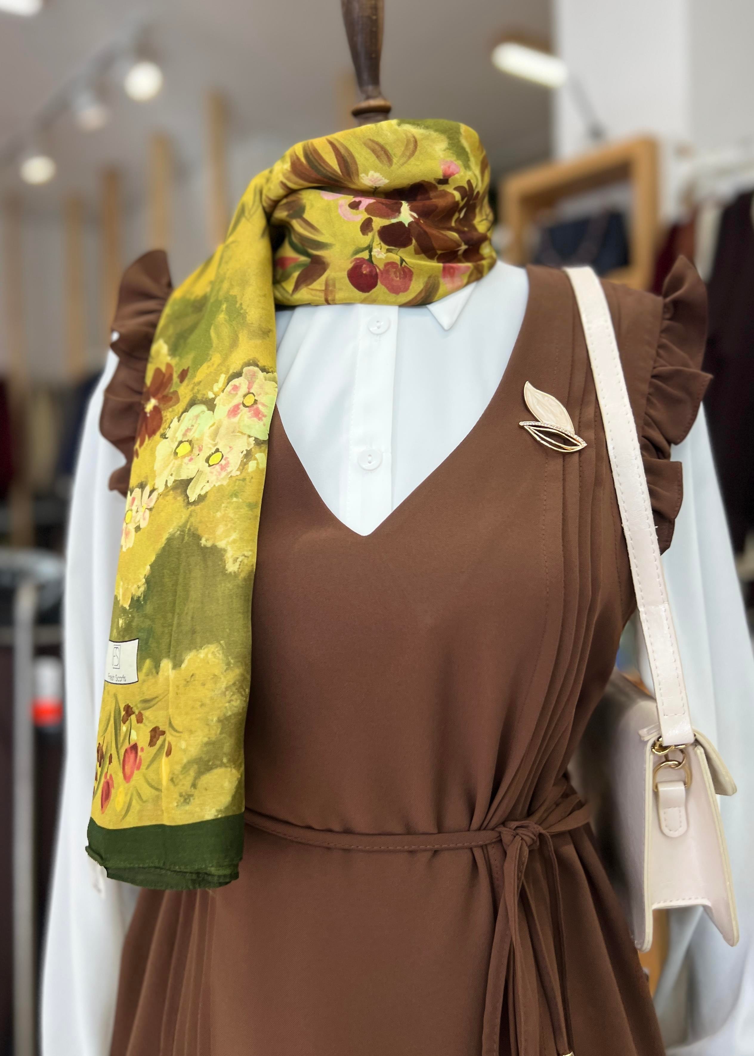 BROŞLU PANTOLON TAKIM