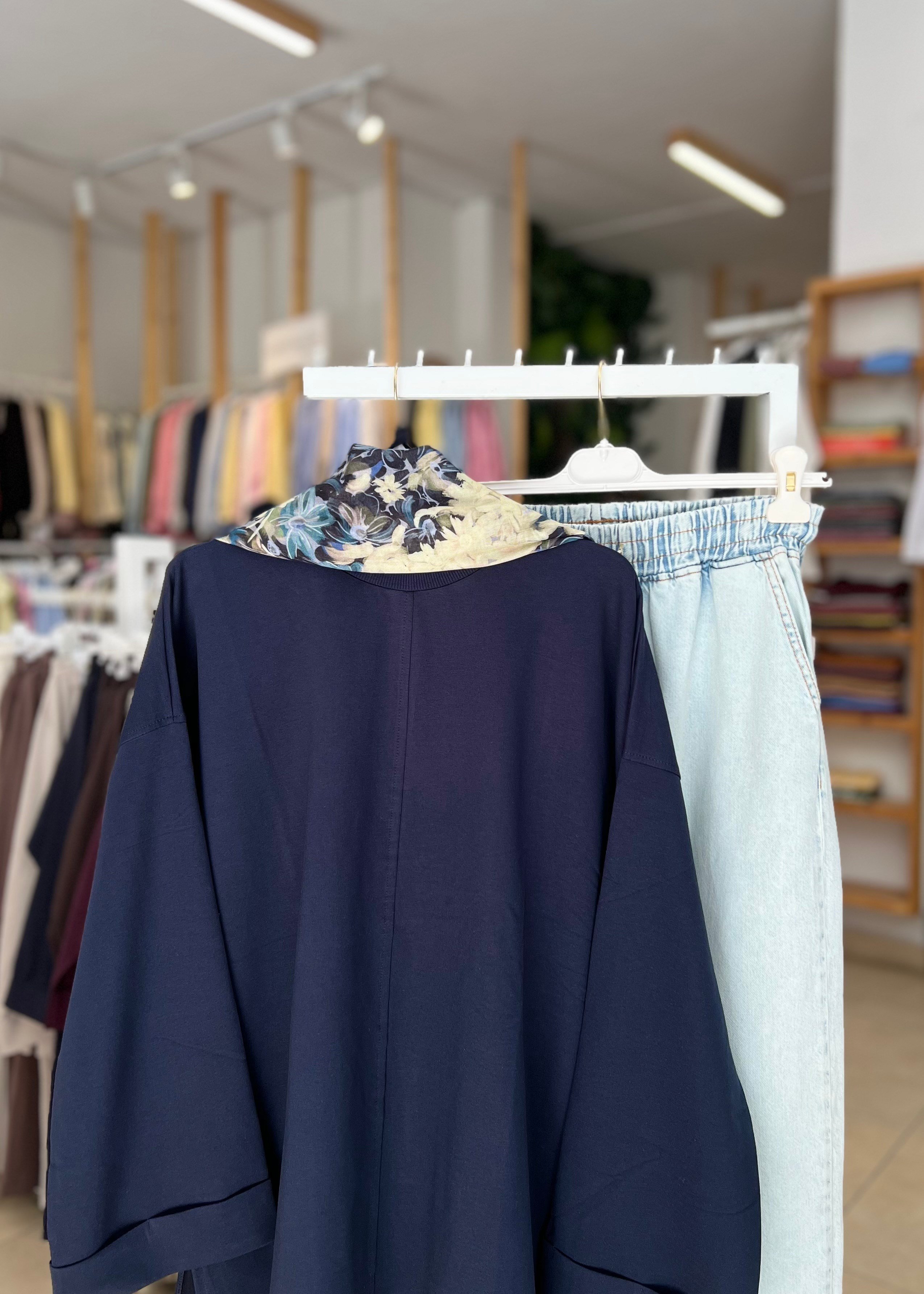 DİKİŞ DETAYLI SWEAT