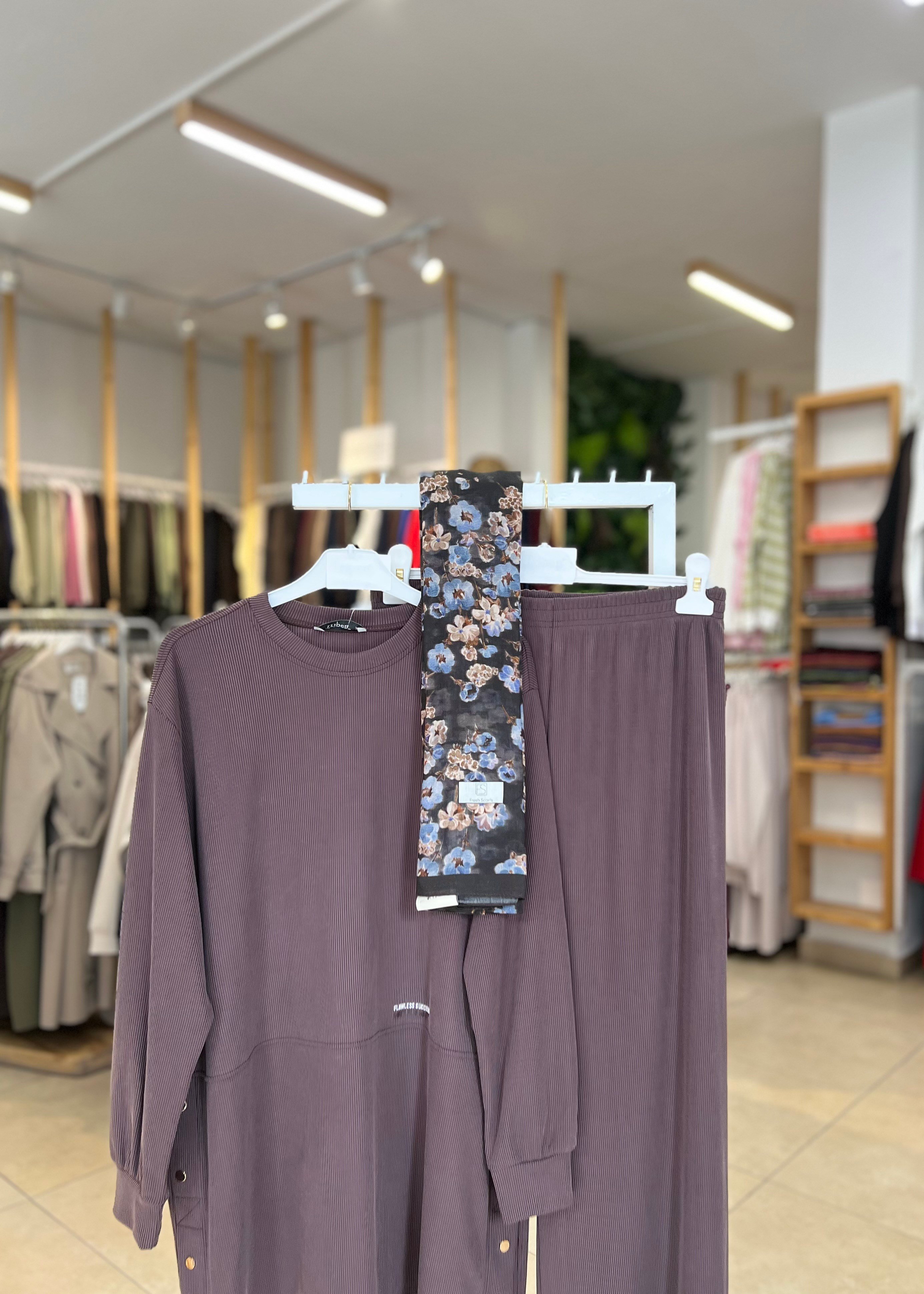 FİTİLLİ KUMAŞ PANTOLONLU TAKIM