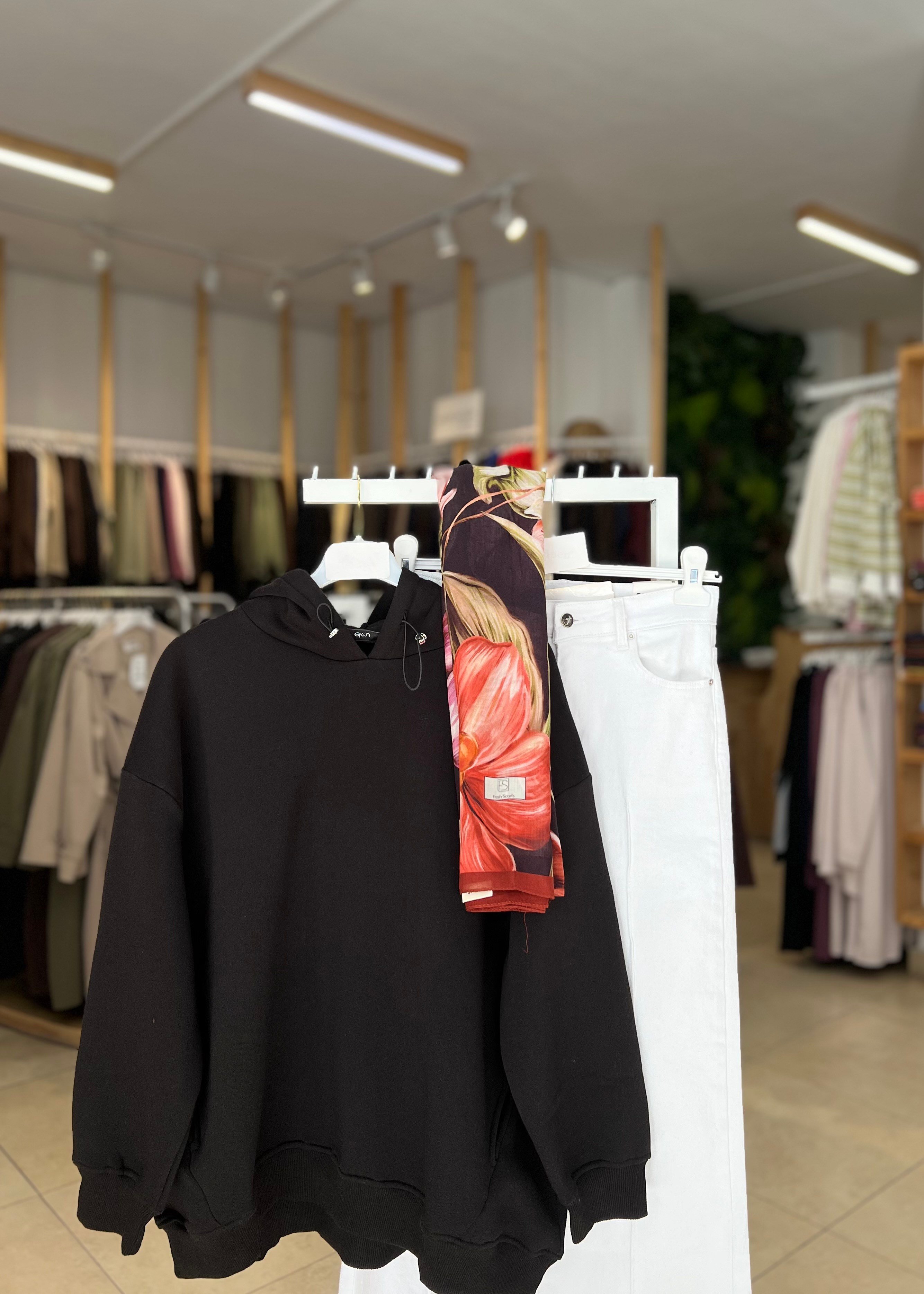 KAPÜŞONLU OVERSİZE SWEAT