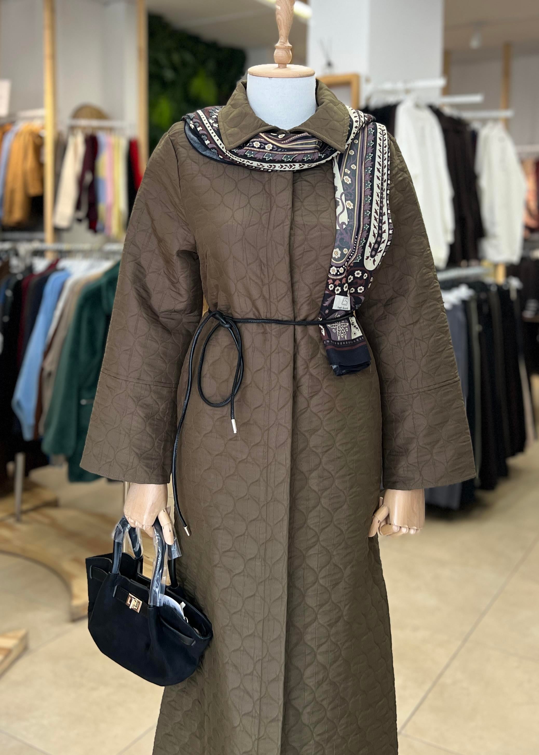 KEMERLİ KAPİTONE FERACE