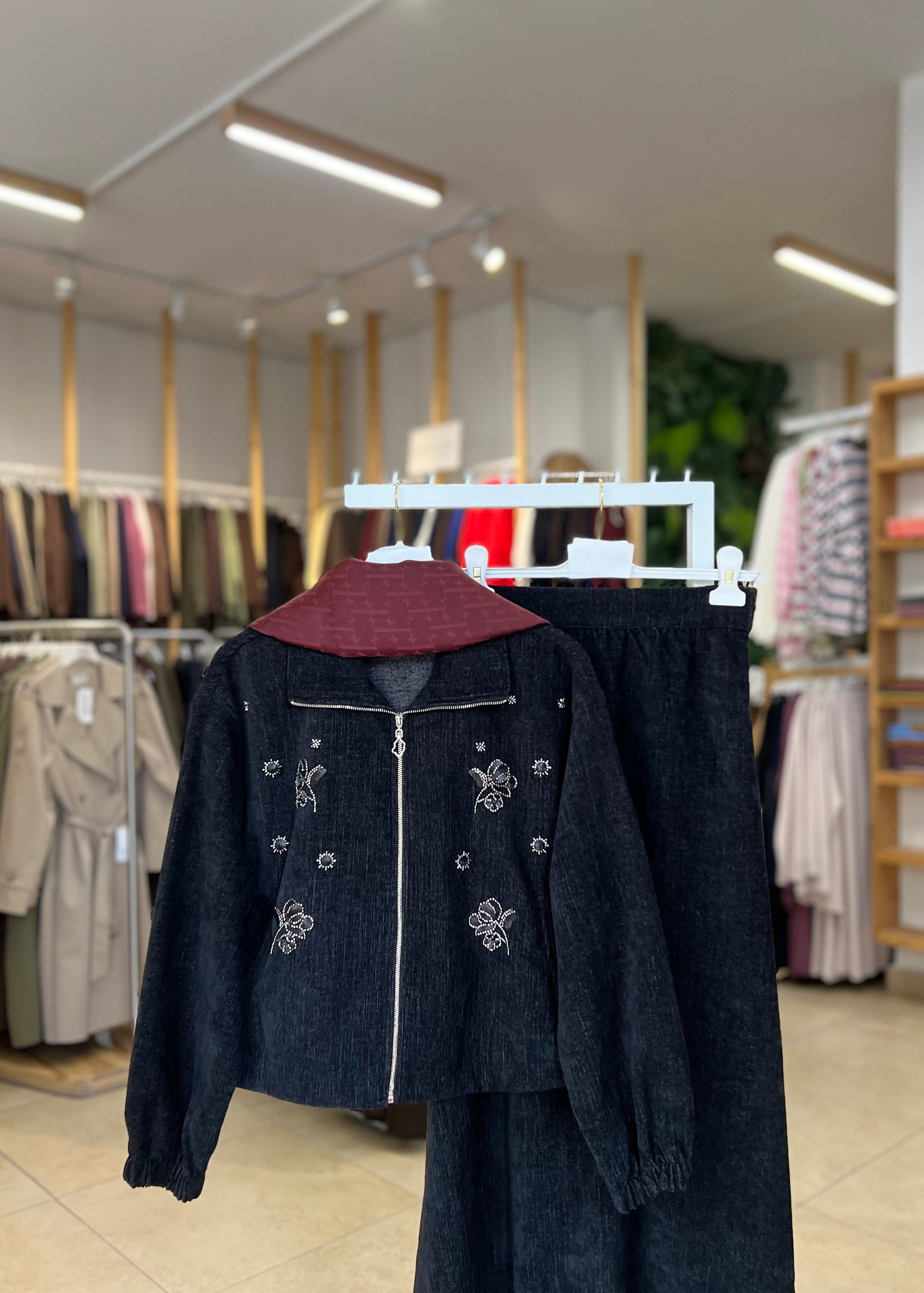 ŞÖNİL KUMAŞ ETEKLİ TAKIM