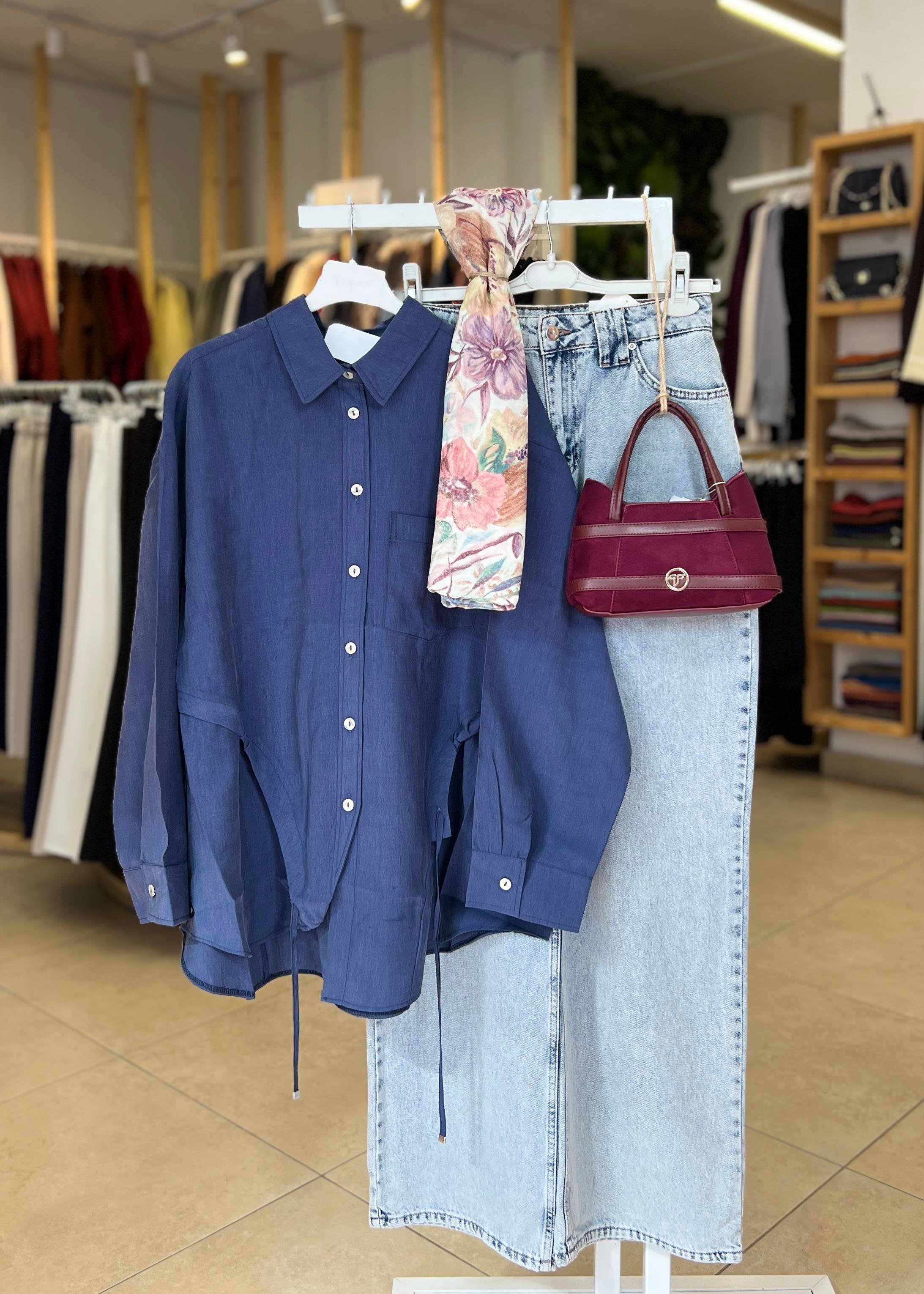 YANLARI BÜZGÜLÜ GÖMLEK