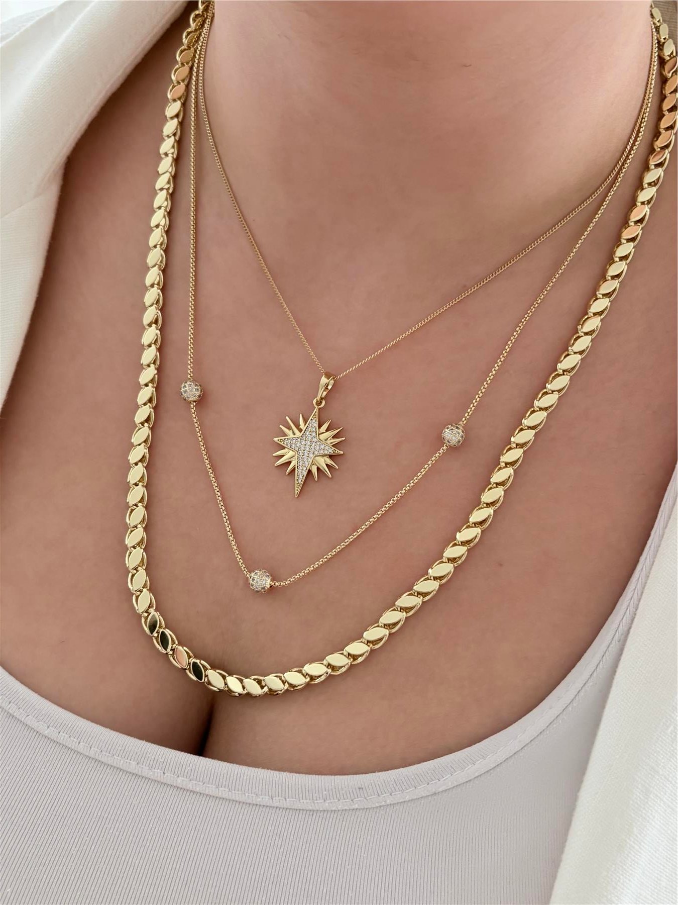 OLESYA RUBY KOLYELER