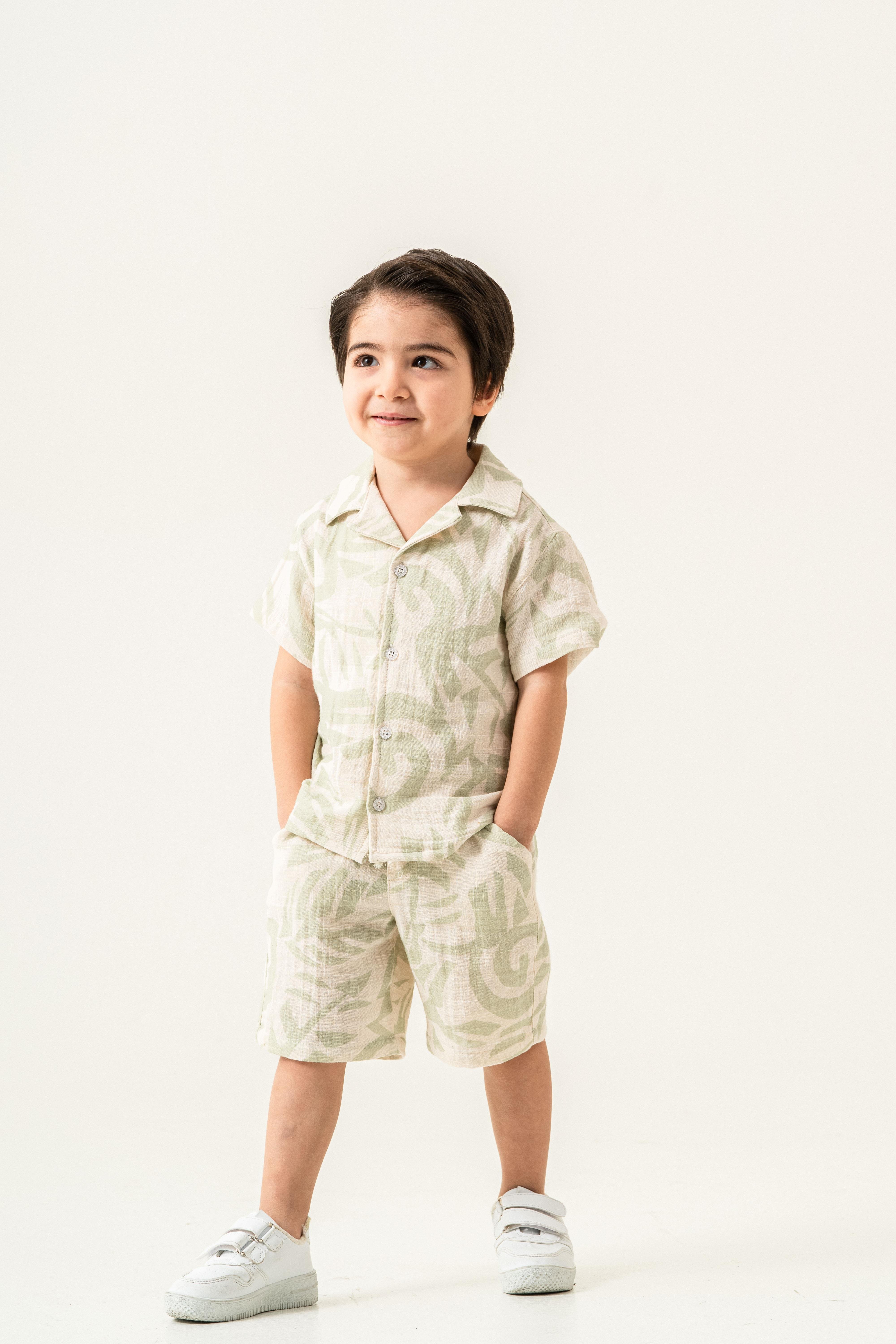 2'li Erkek Çocuk Yeşil Desenli Keten Şortlu Takım