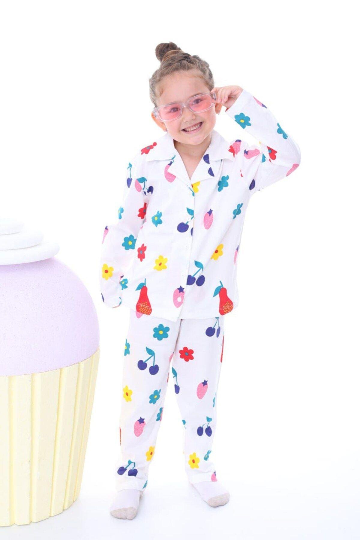 Kiz Çocuk Desenli̇ Düğmeli̇ Uzun Kollu Pi̇Jama Takimi