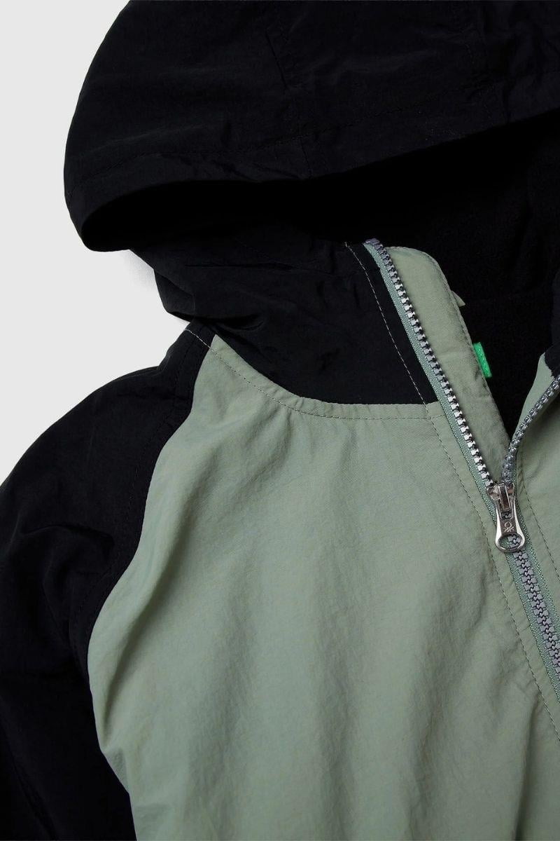 United Colors of Benetton Erkek Çocuk 2IGGCN06J-25K Yağmurluk Haki