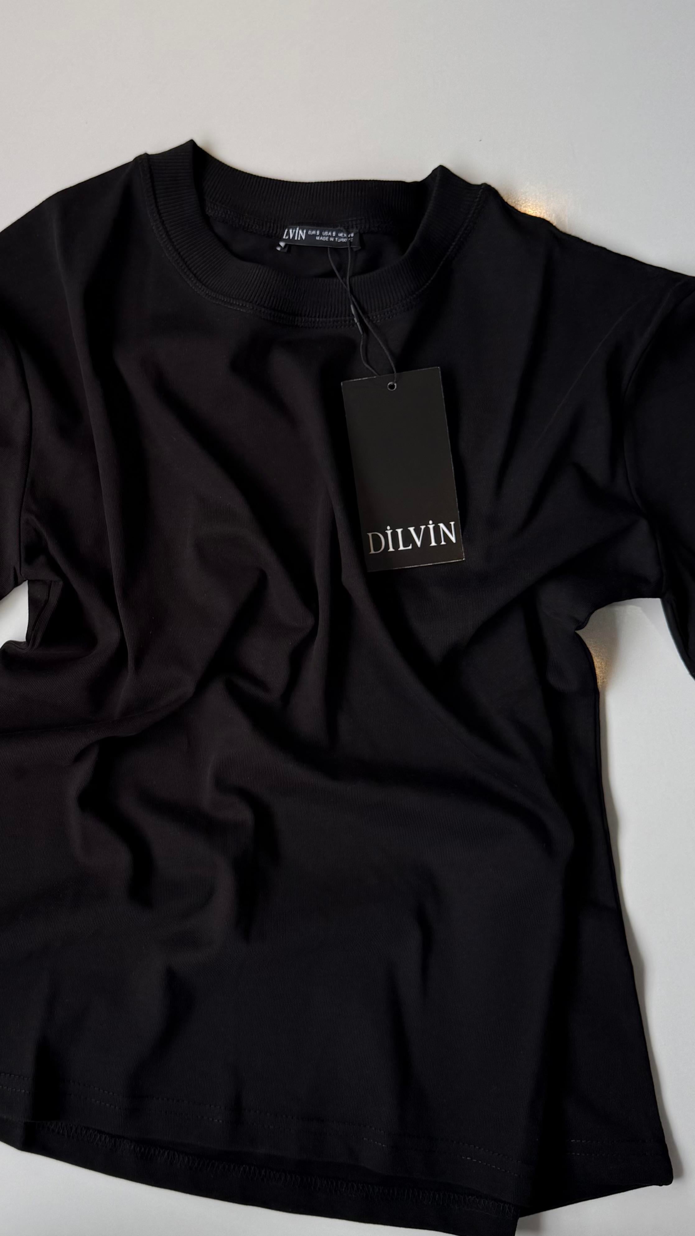Basic T-Shirt