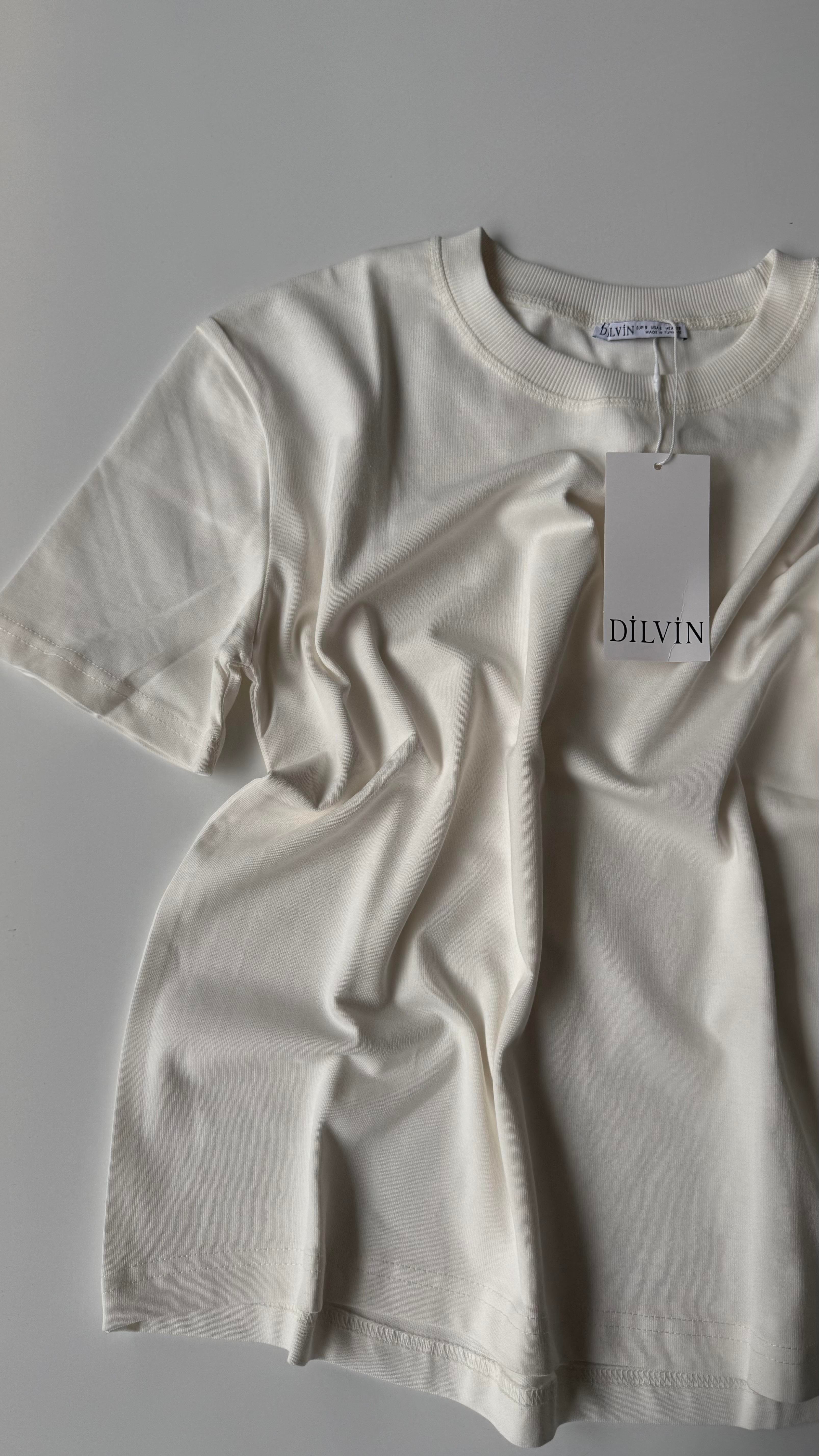 Basic T-Shirt