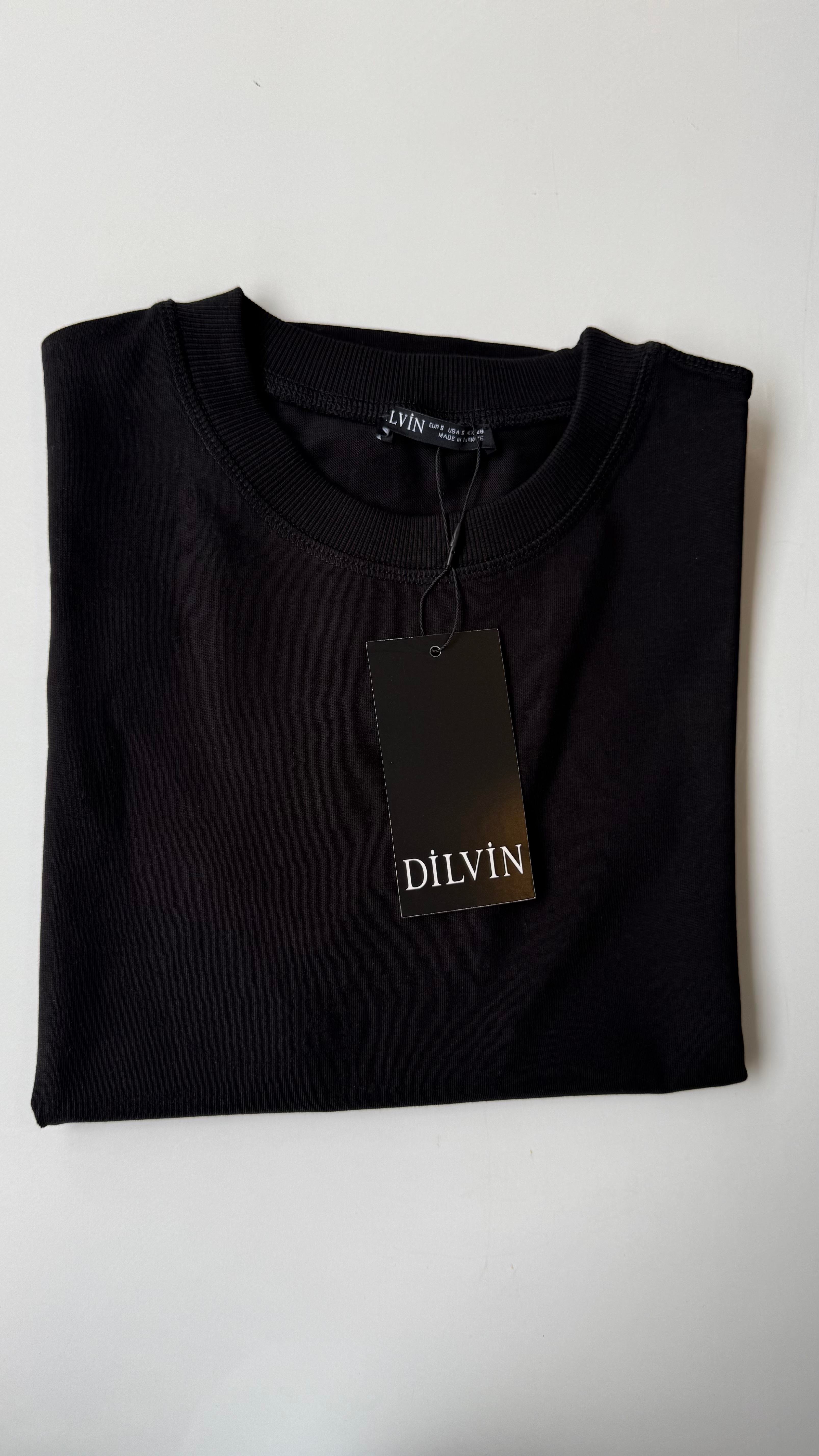 Basic T-Shirt