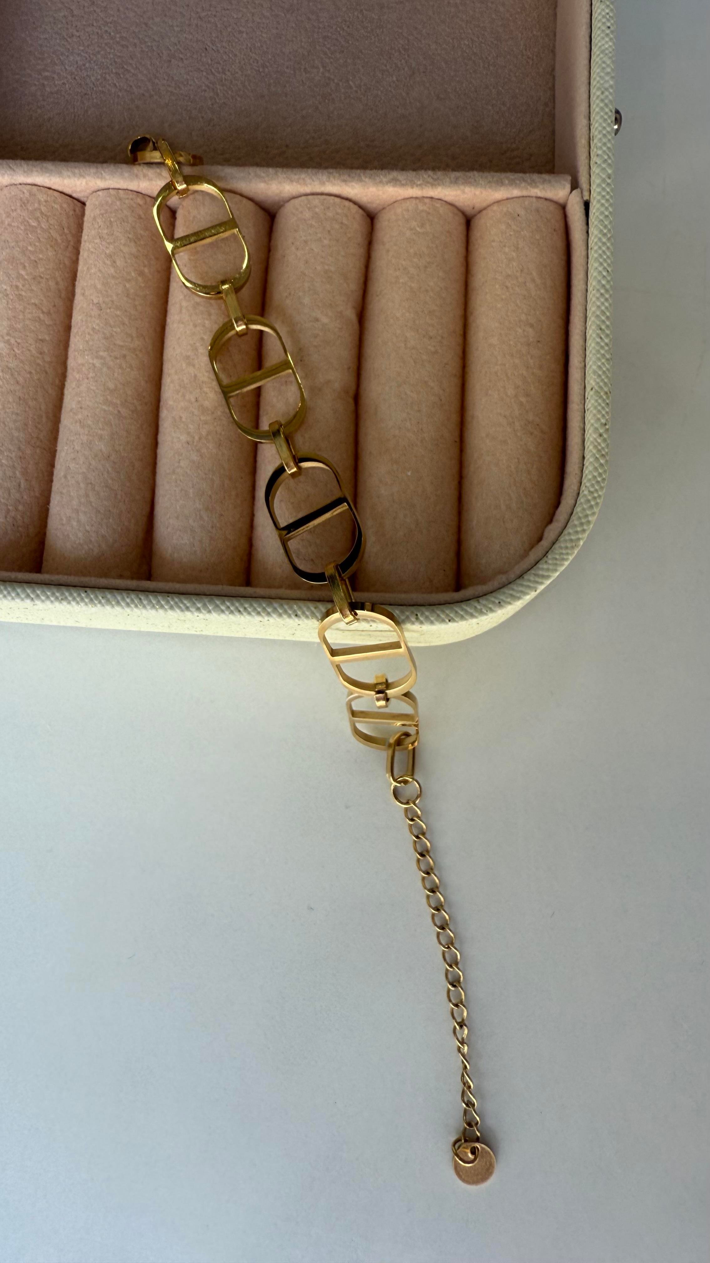 Çelik Bileklik