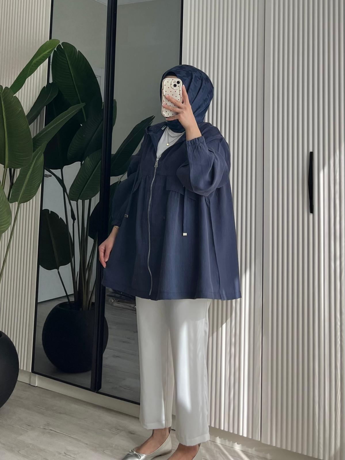 KAPÜŞONLU LACİVERT CEKET