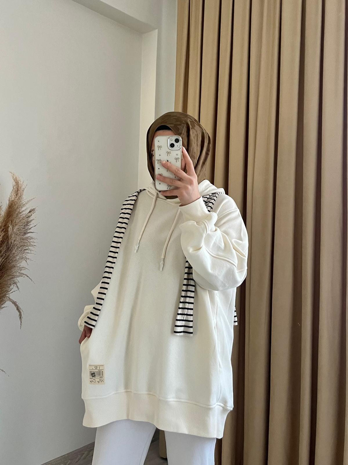 Oversize Kapüşonlu Ekru Sweatshirt