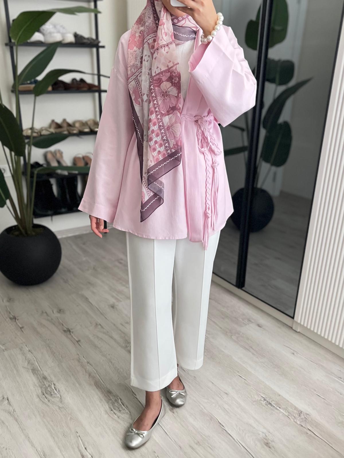 PEMBE ÖRGÜ KEMERLİ KİMONO