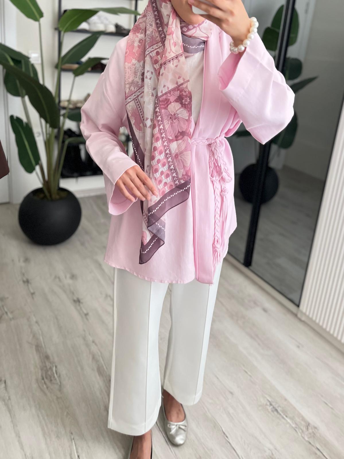PEMBE ÖRGÜ KEMERLİ KİMONO