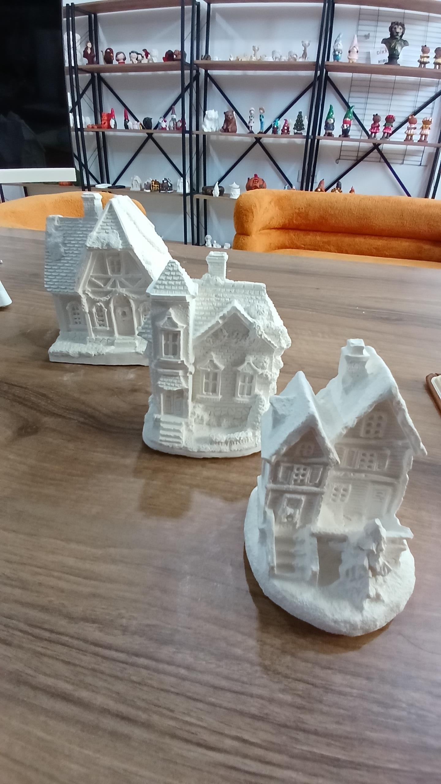 Ham boyasız minyatür ev set  11cm , 9 cm ,8cm 