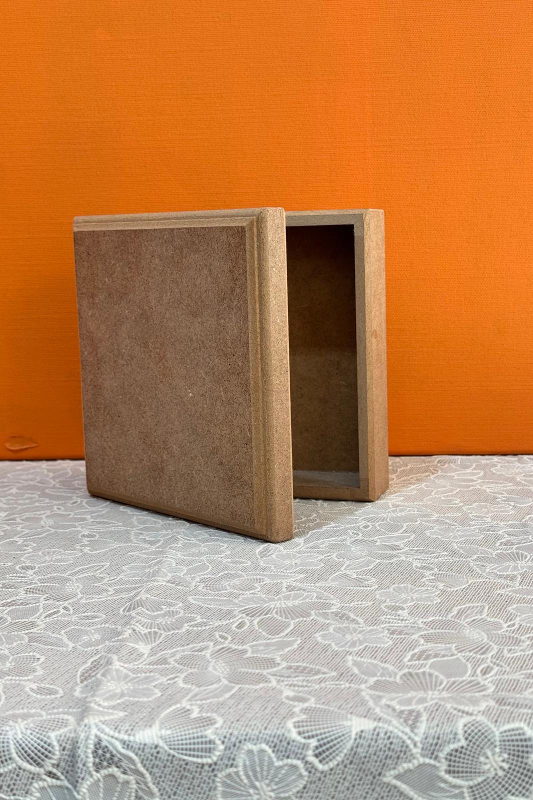 KARE KUTU 14cmX14cmX7 cm