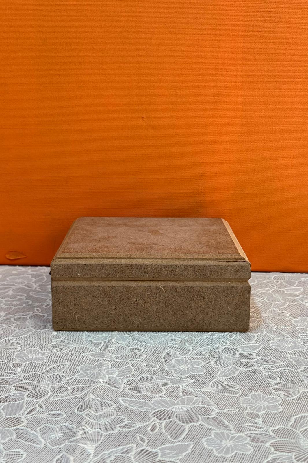 KARE KUTU 14cmX14cmX7 cm