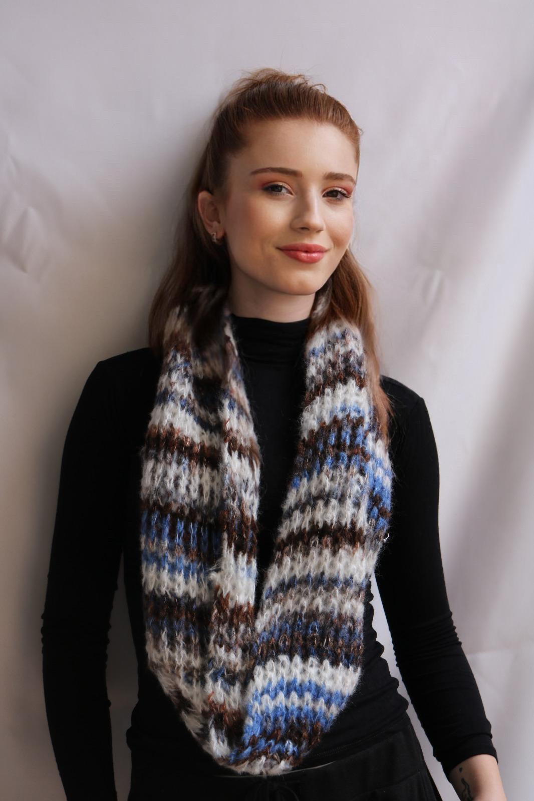 Triko Geçişli Boyunluk