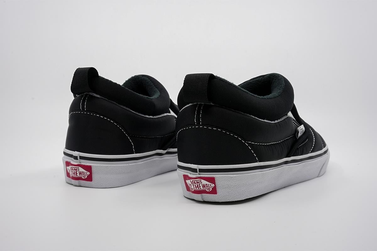 Slip-On Mid  Siyah/Beyaz Unisex VN0009QUBA21