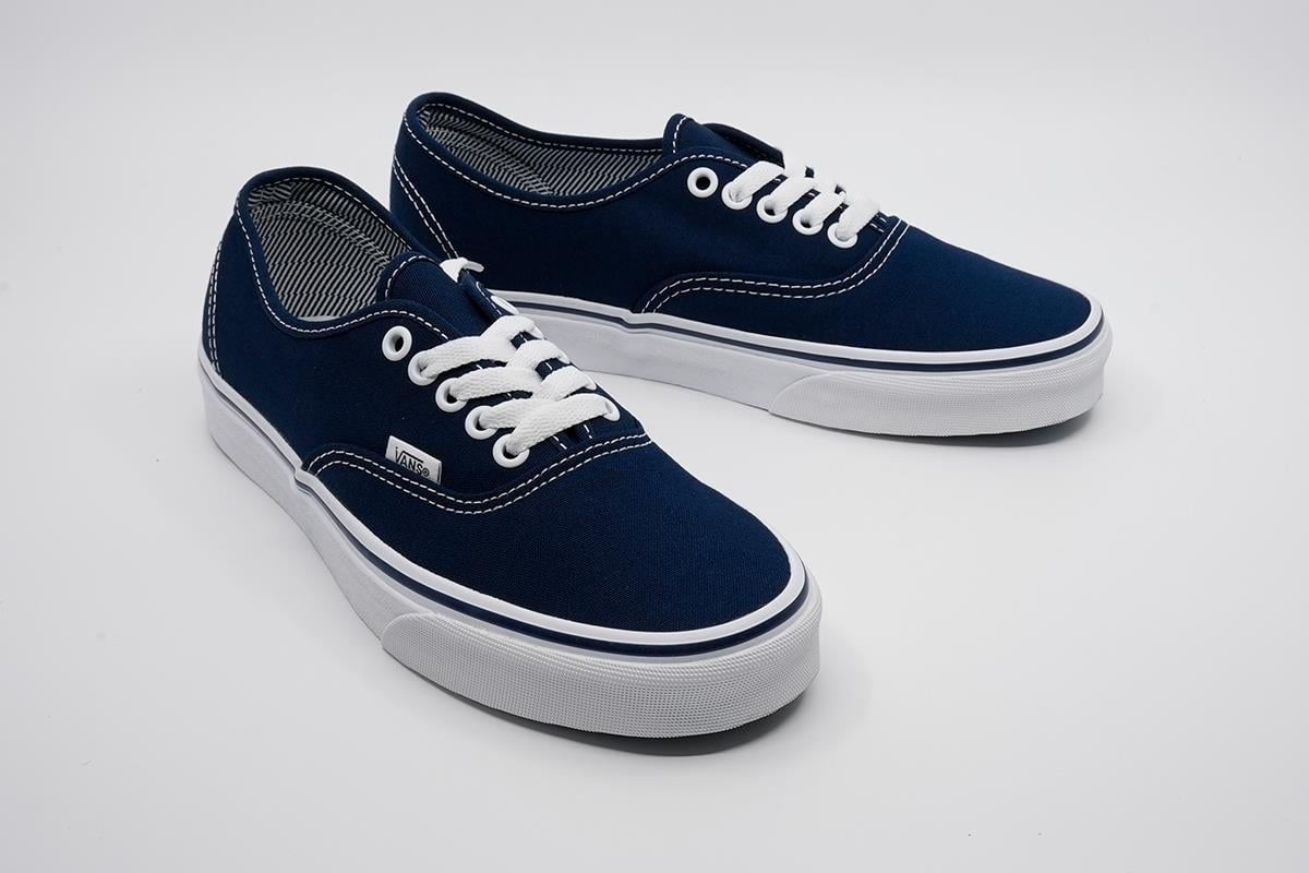UA Authentic  Mavi/Beyaz Unisex VN000EE332D1