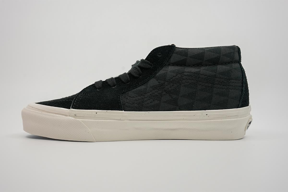 UA SK8-Mid 83 DX  Siyah/Beyaz Unisex VN0A5JMFC381