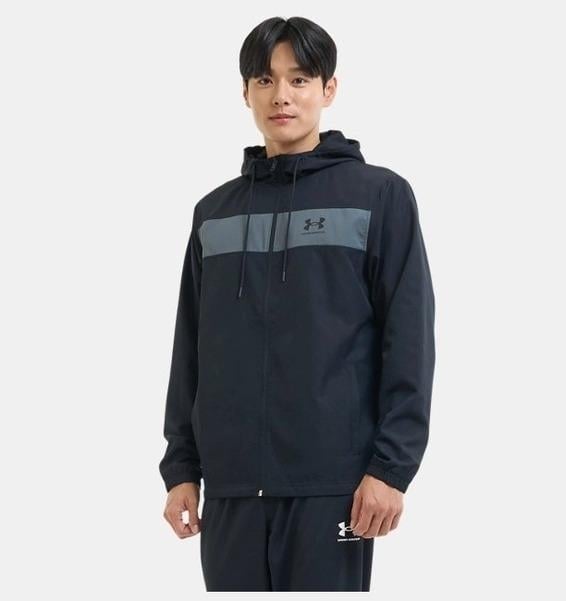 UA SPORTSTYLE WINDBREAKER