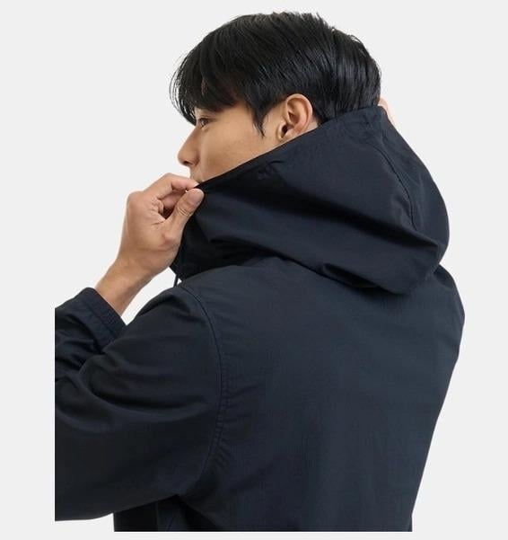 UA SPORTSTYLE WINDBREAKER