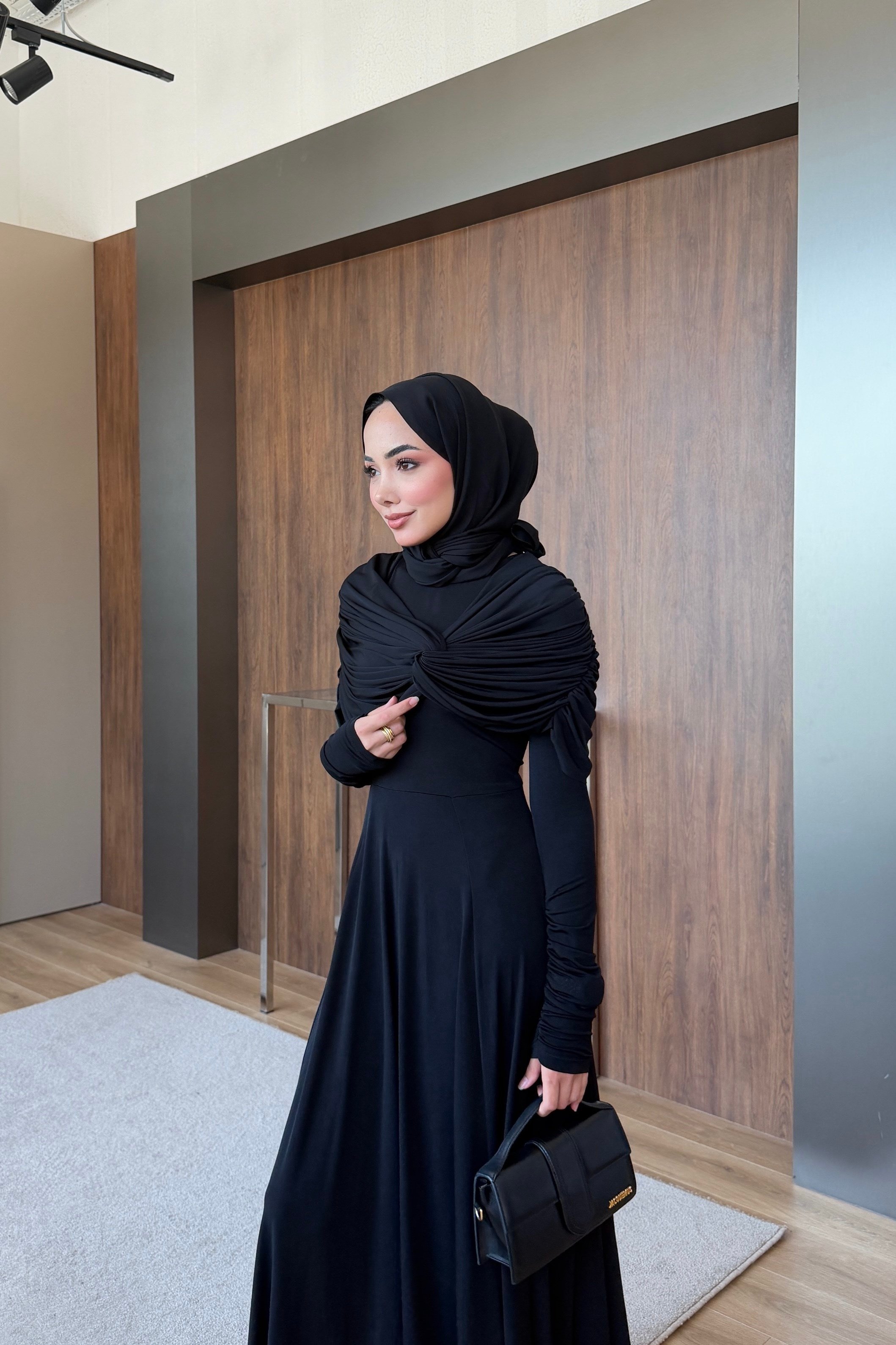 Amira Düğüm Detaylı Elbise Siyah