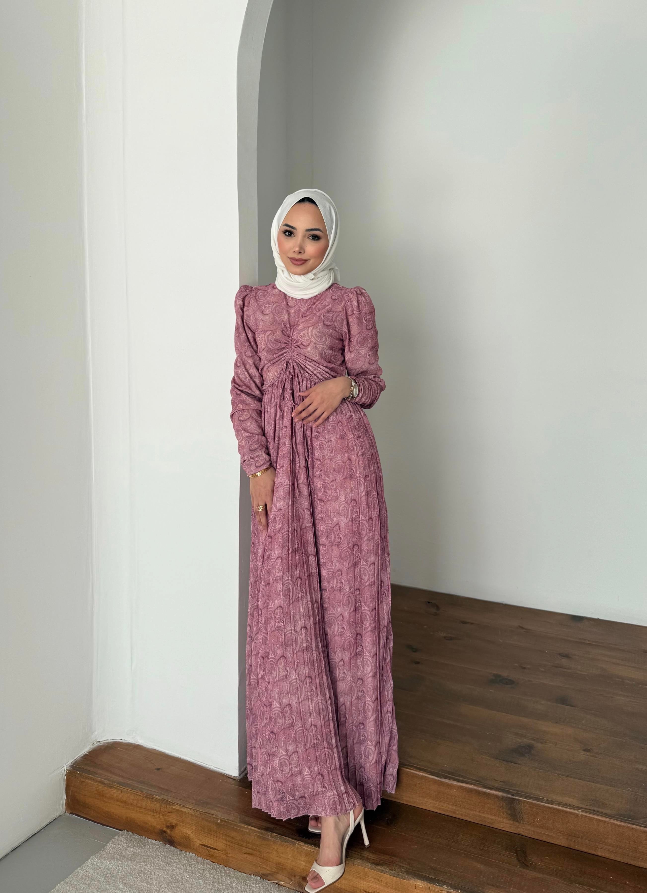 Desenli Piliseli Şifon Elbise Pembe