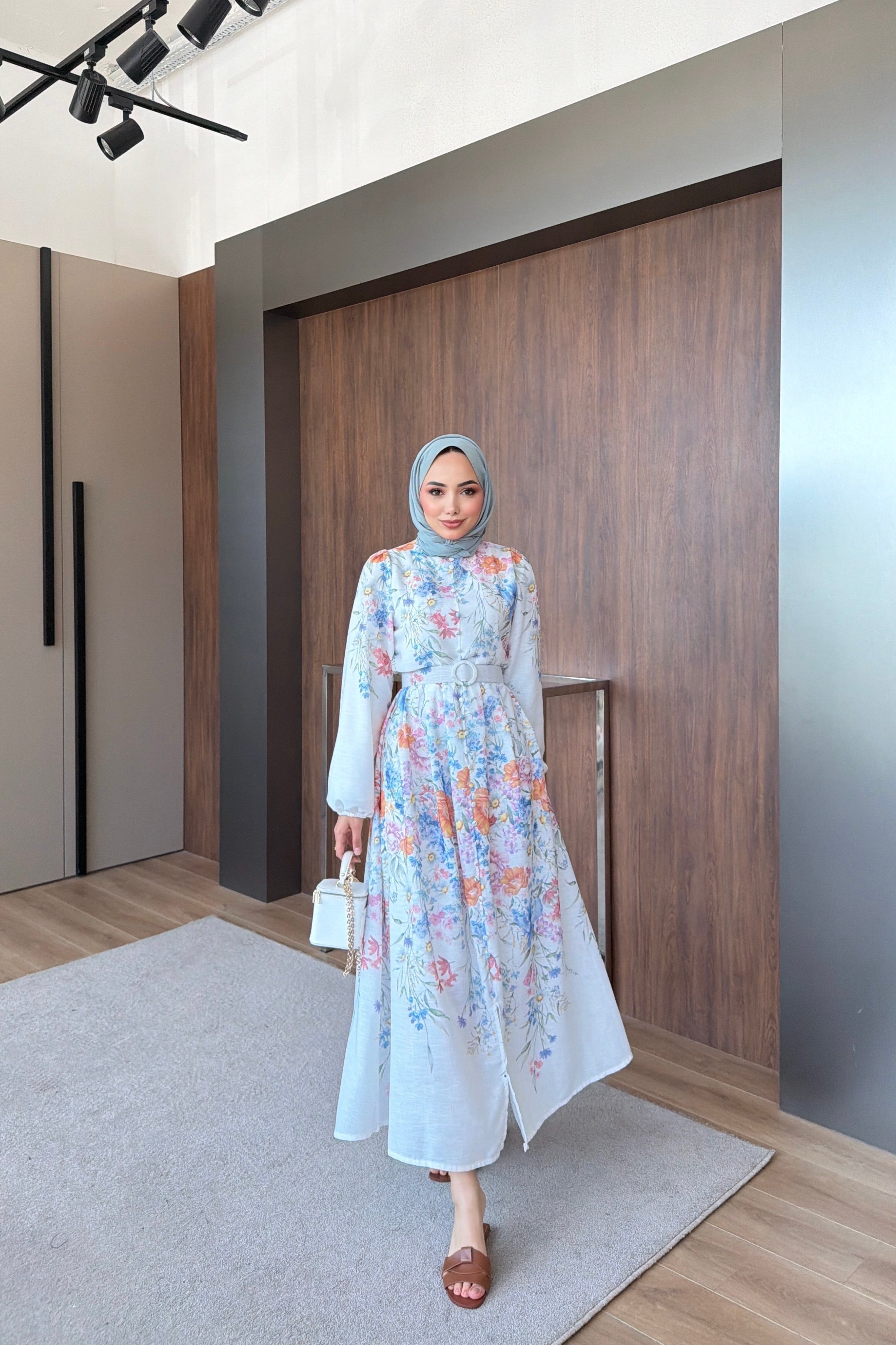 Flora britt düğmeli elbise beyaz 
