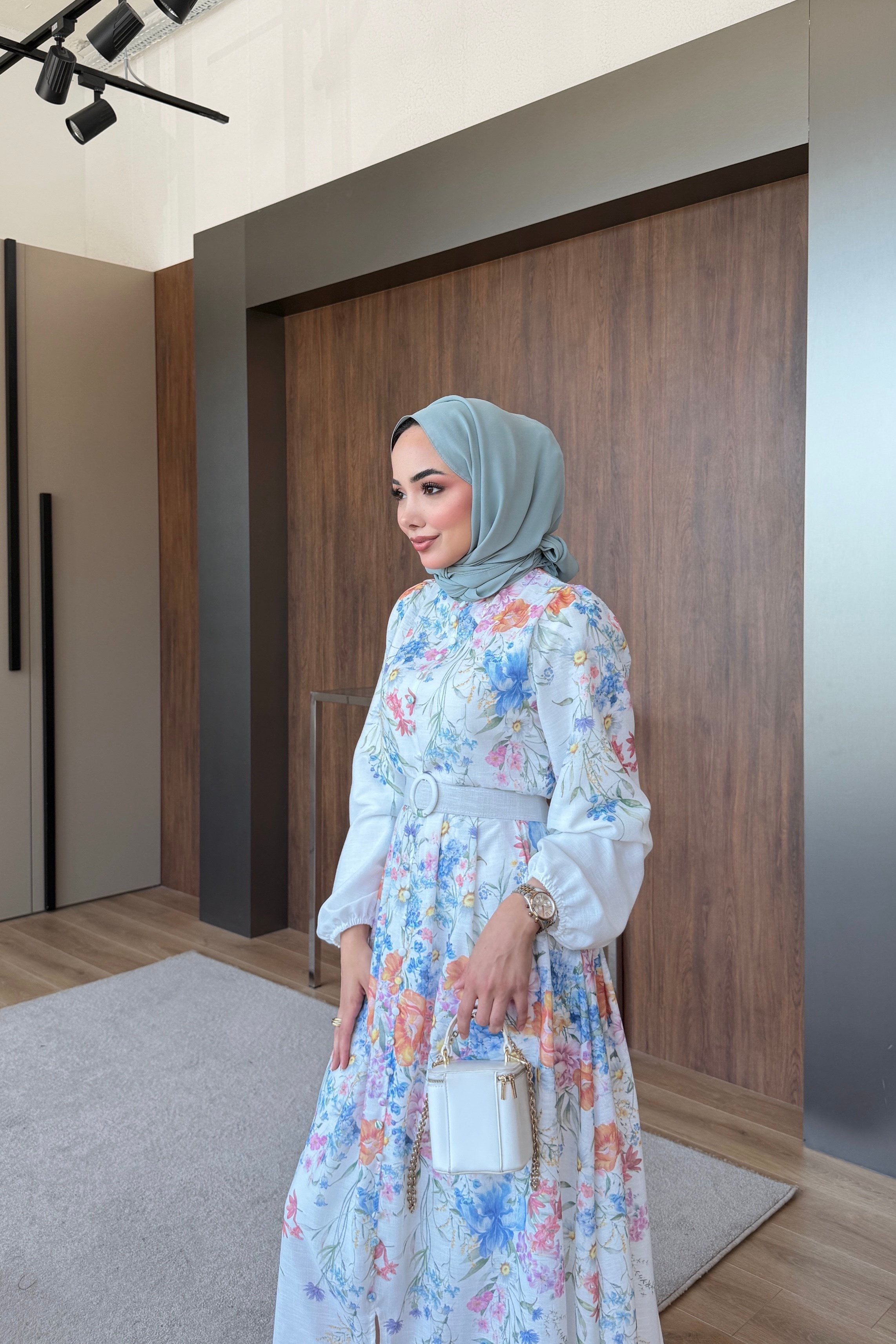 Flora britt düğmeli elbise beyaz 
