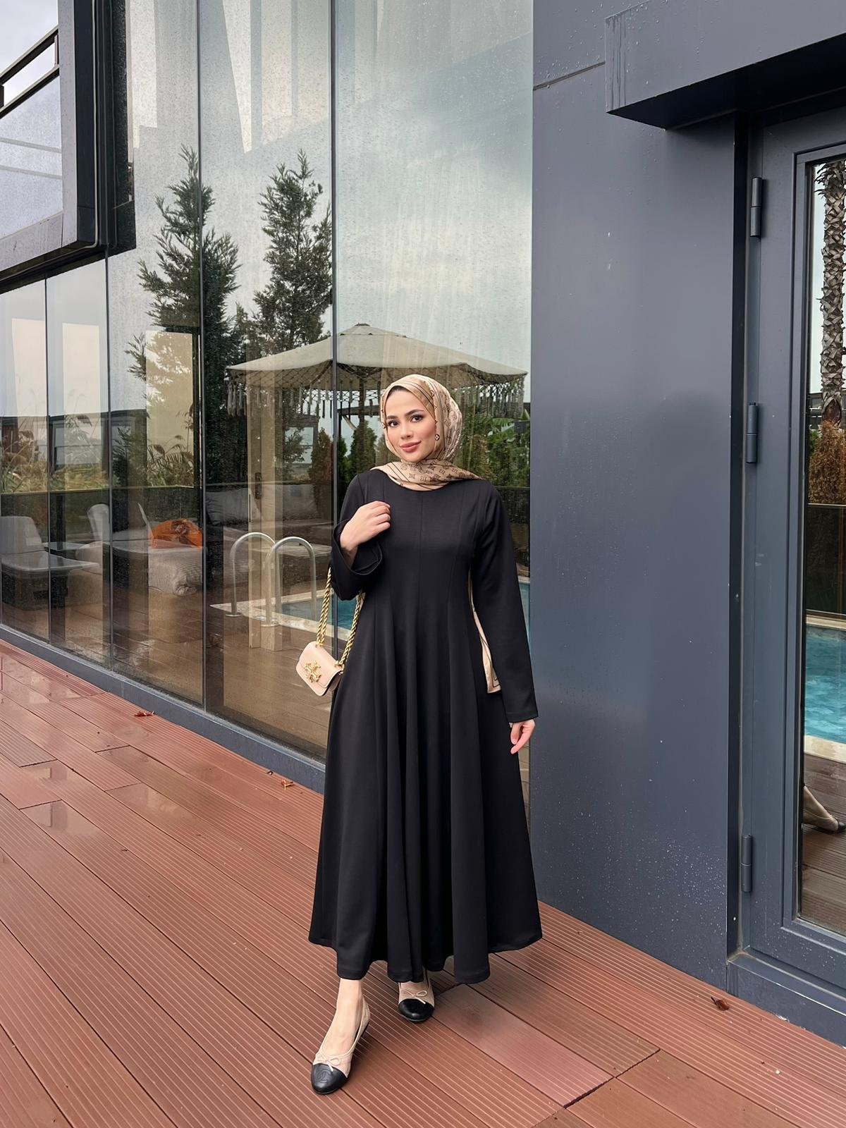 Lily Elbise Siyah 