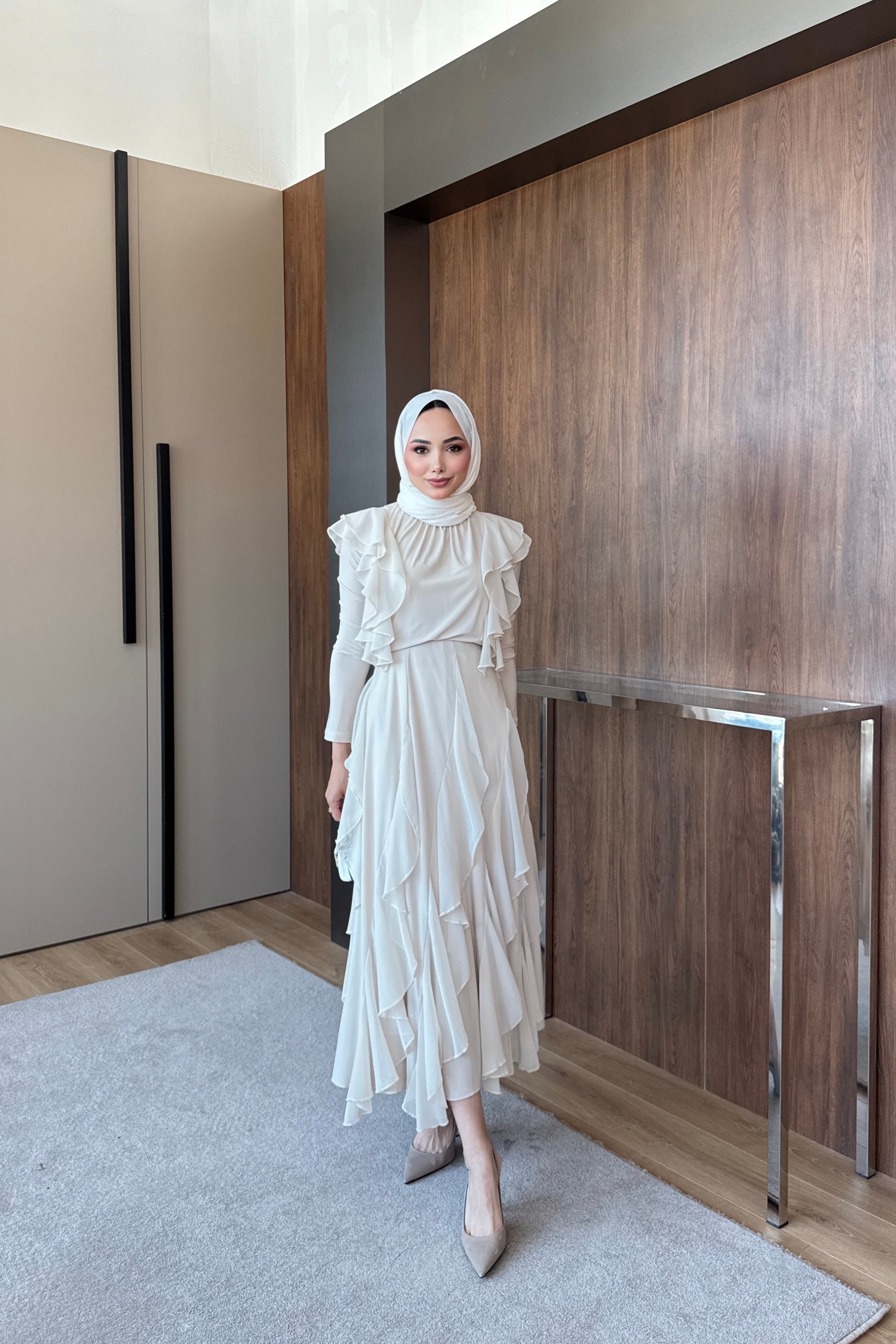 Reyhan etekli takım beyaz 