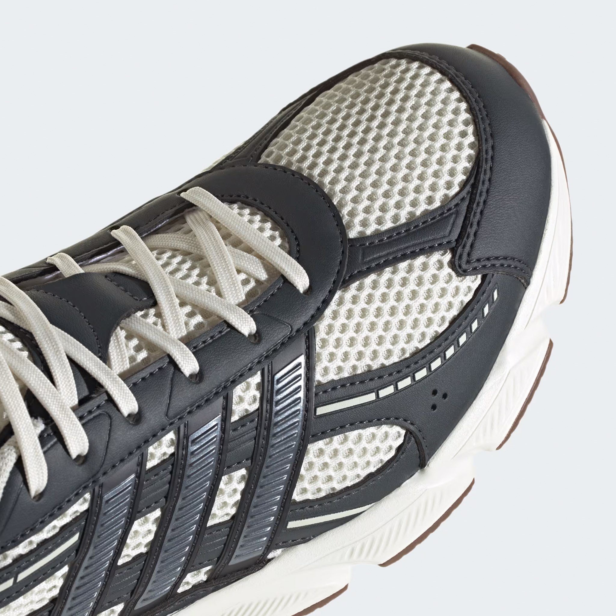 ADIDAS HQ7284 TECHNOCHAOS 2000
