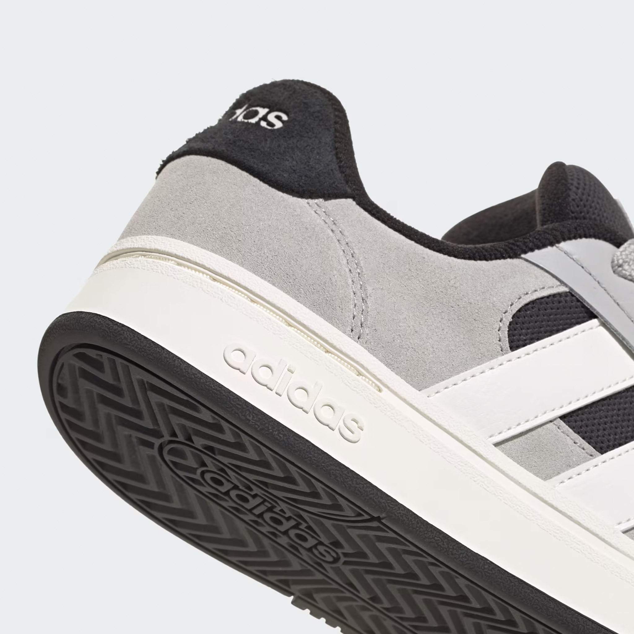ADIDAS HQ7360 GRAND COURT ALPHA SK8