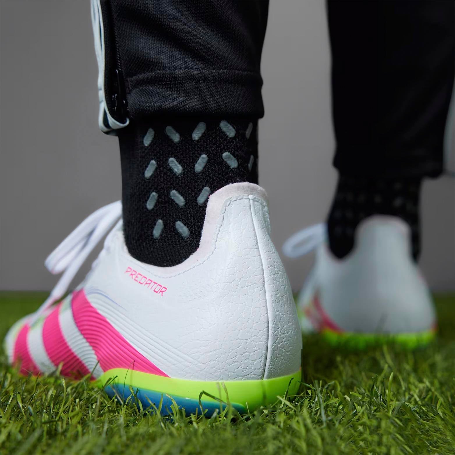 ADIDAS ID1330 PREDATOR LEAGUE FG/MG